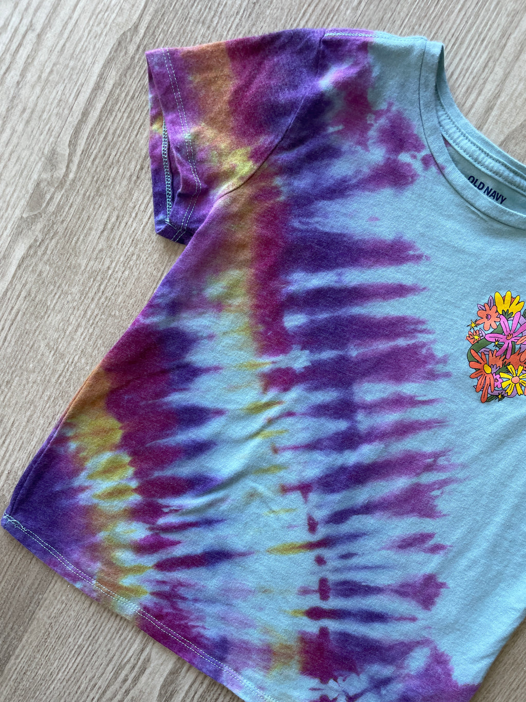 YOUTH GIRLS LARGE Floral Heart Handmade Tie Dye T-Shirt | One-Of-a-Kind Pink and Purple Short Sleeve