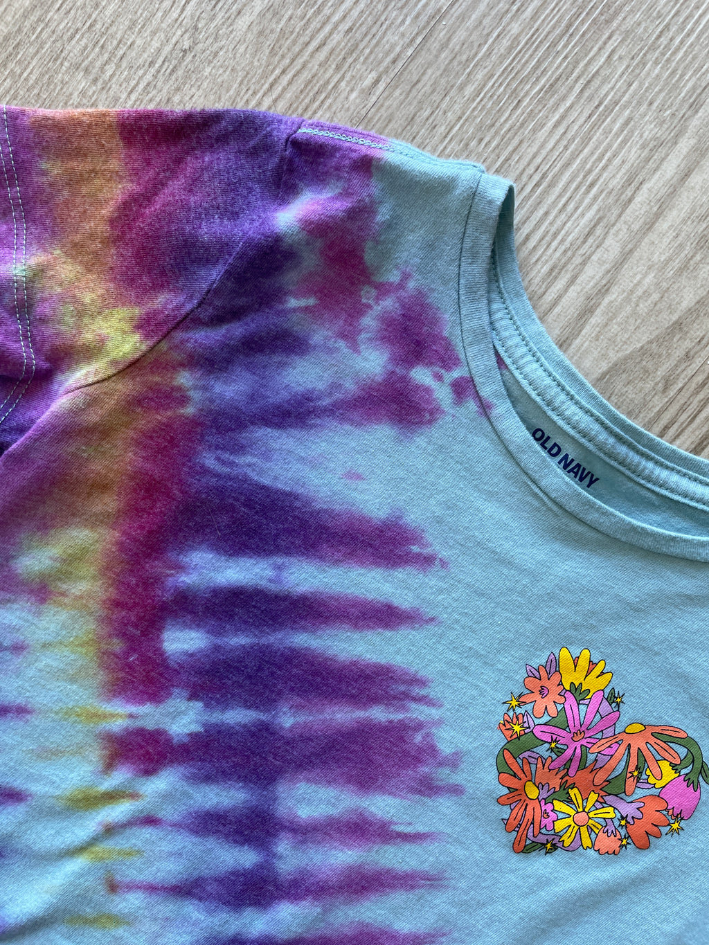 YOUTH GIRLS LARGE Floral Heart Handmade Tie Dye T-Shirt | One-Of-a-Kind Pink and Purple Short Sleeve