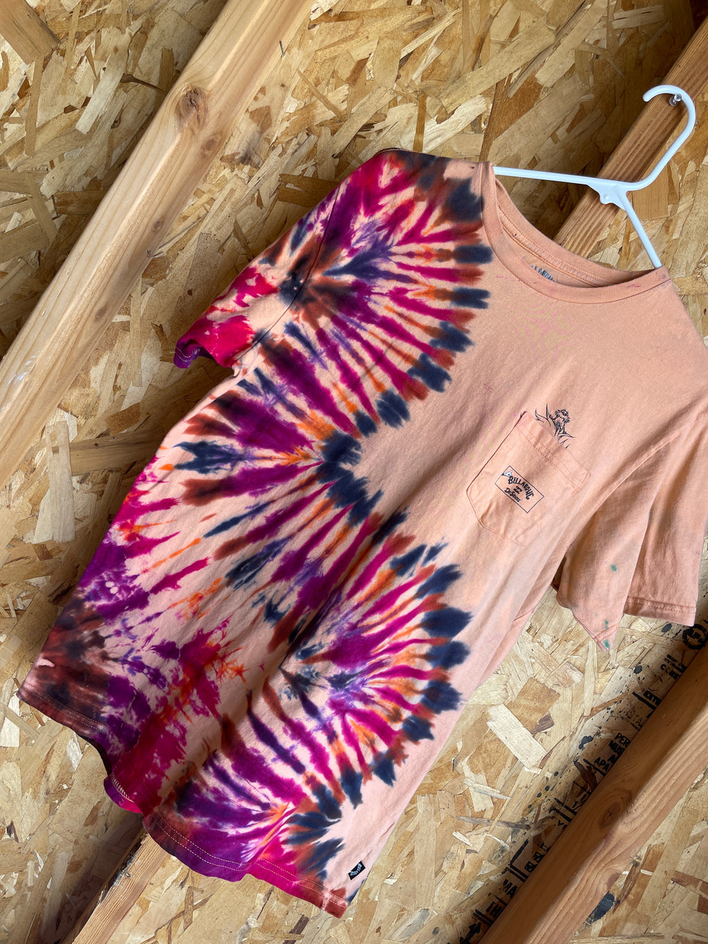 XL Men’s Dr. Seuss X Billabong Handmade Tie Dye T-Shirt | Orange, Pink, and Black Pleated Tie Dye Short Sleeve