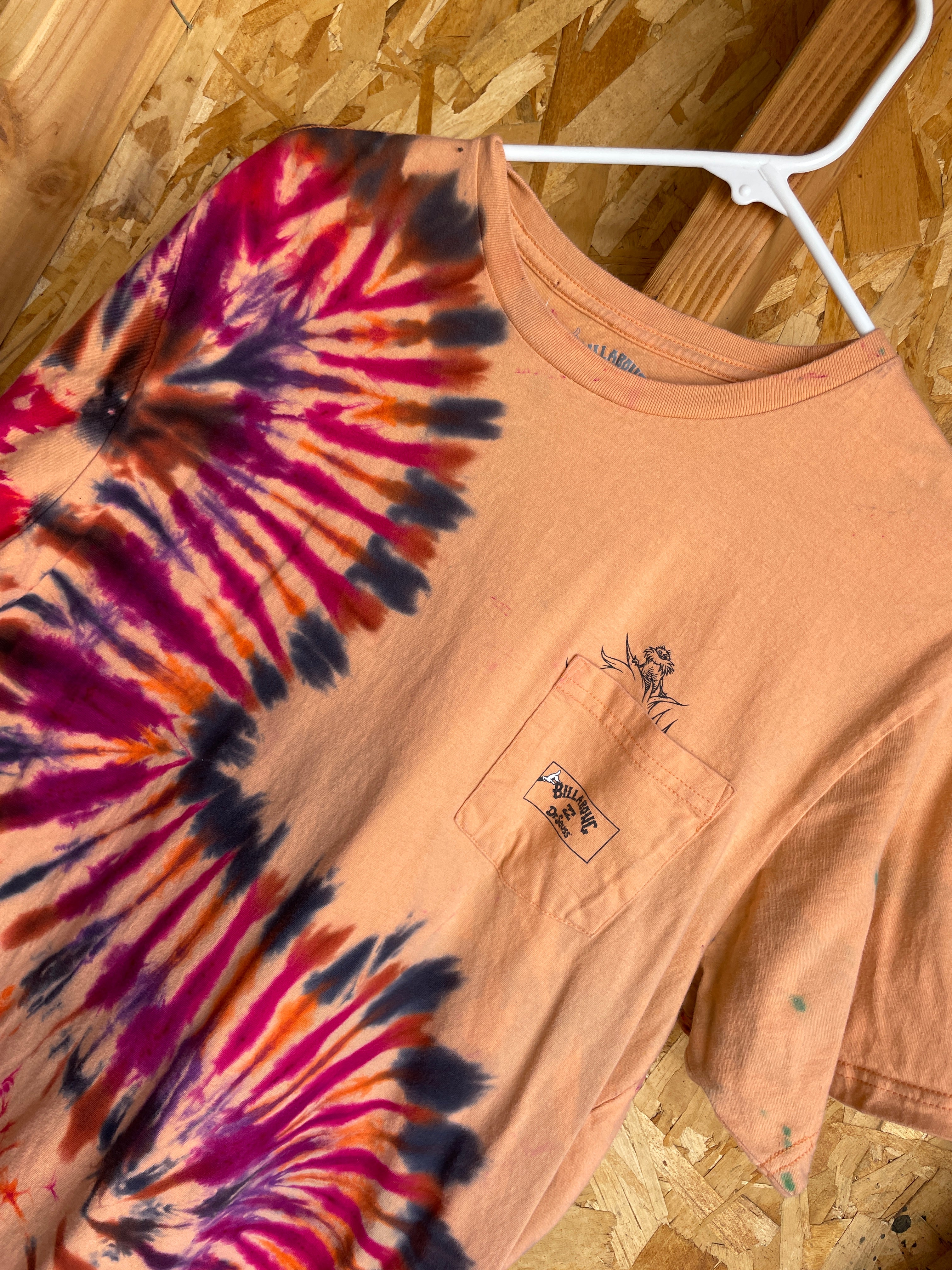 XL Men’s Dr. Seuss X Billabong Handmade Tie Dye T-Shirt | Orange, Pink, and Black Pleated Tie Dye Short Sleeve