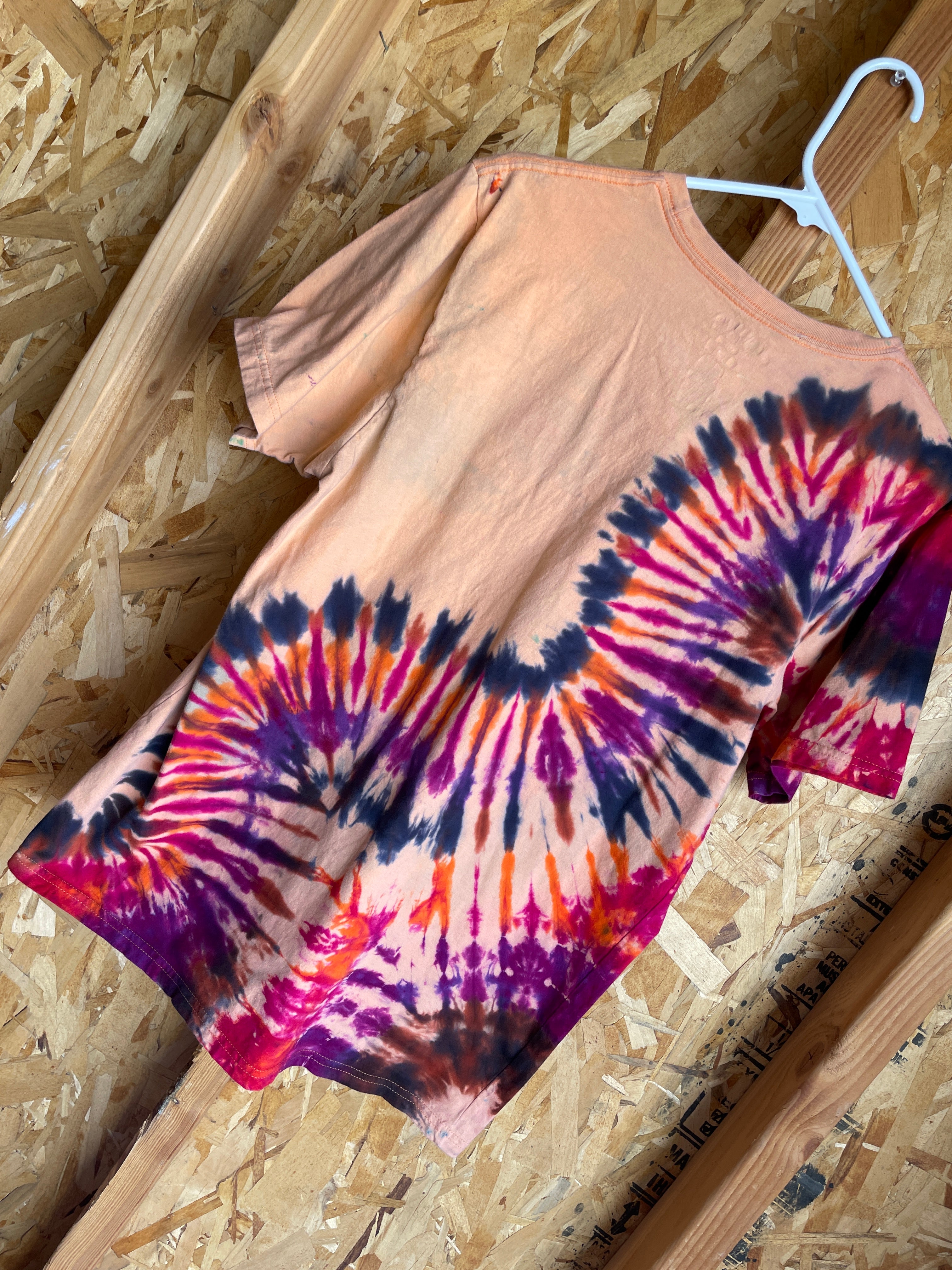 XL Men’s Dr. Seuss X Billabong Handmade Tie Dye T-Shirt | Orange, Pink, and Black Pleated Tie Dye Short Sleeve