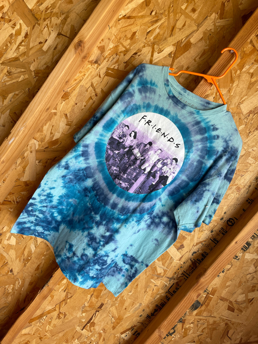 XL Men’s Friends Handmade Tie Dye T-Shirt | Blue and Purple 90s Nostalgia Tie Dye Short Sleeve