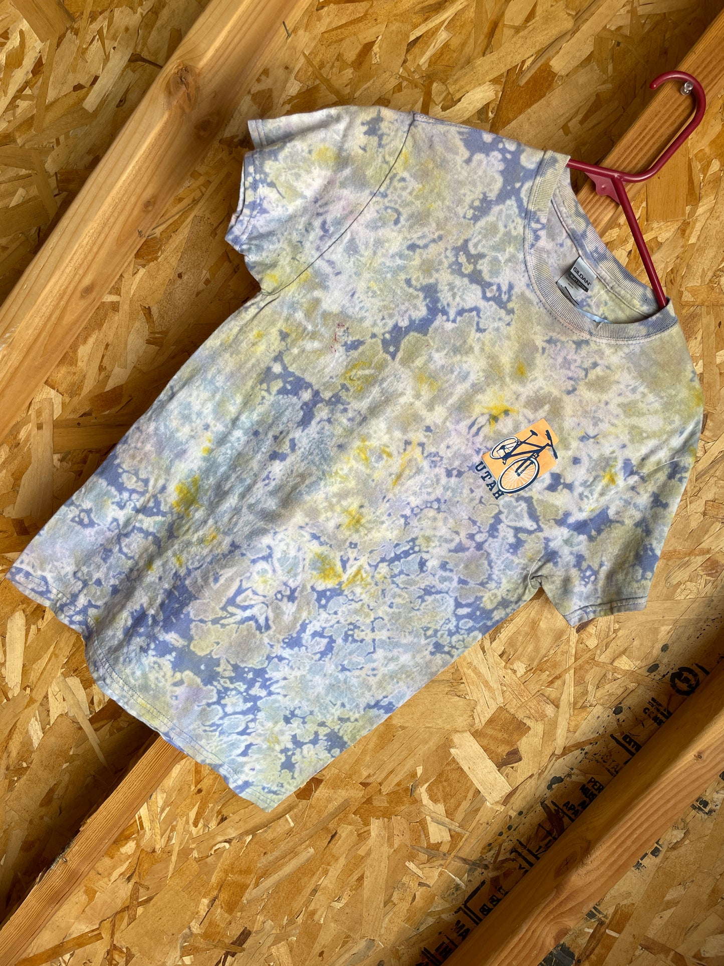 Small Unisex Bike Utah Handmade Tie Dye T-Shirt | Blue, White, and Yellow Crumpled Tie Dye Short Sleeve