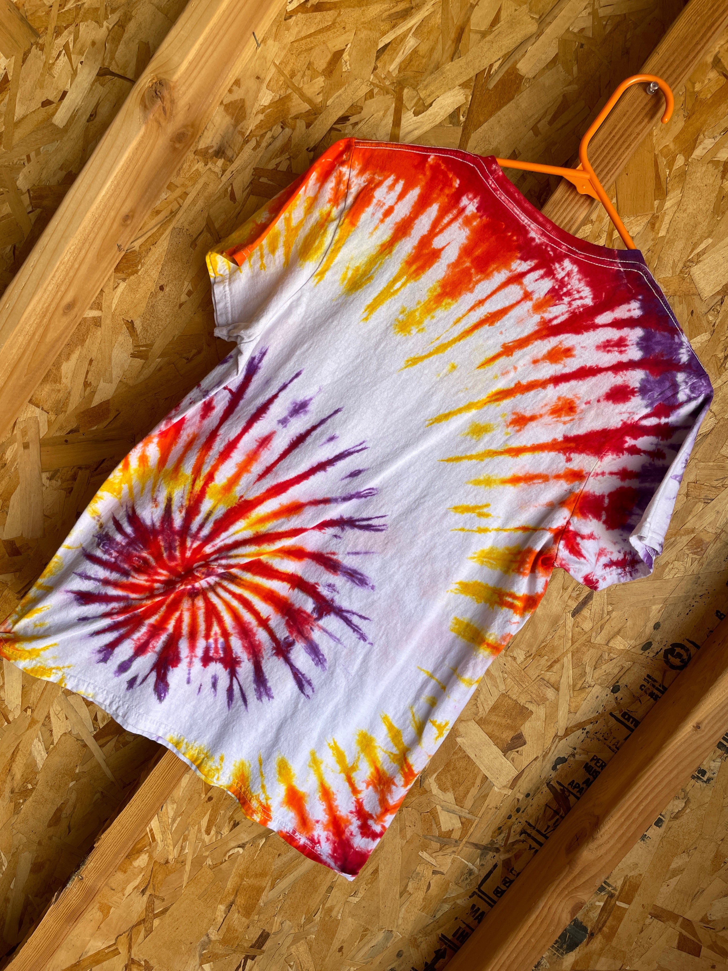 Small Women’s Tom & Jerry Handmade Tie Dye T-Shirt | Rainbow Spiral Tie Dye Short Sleeve