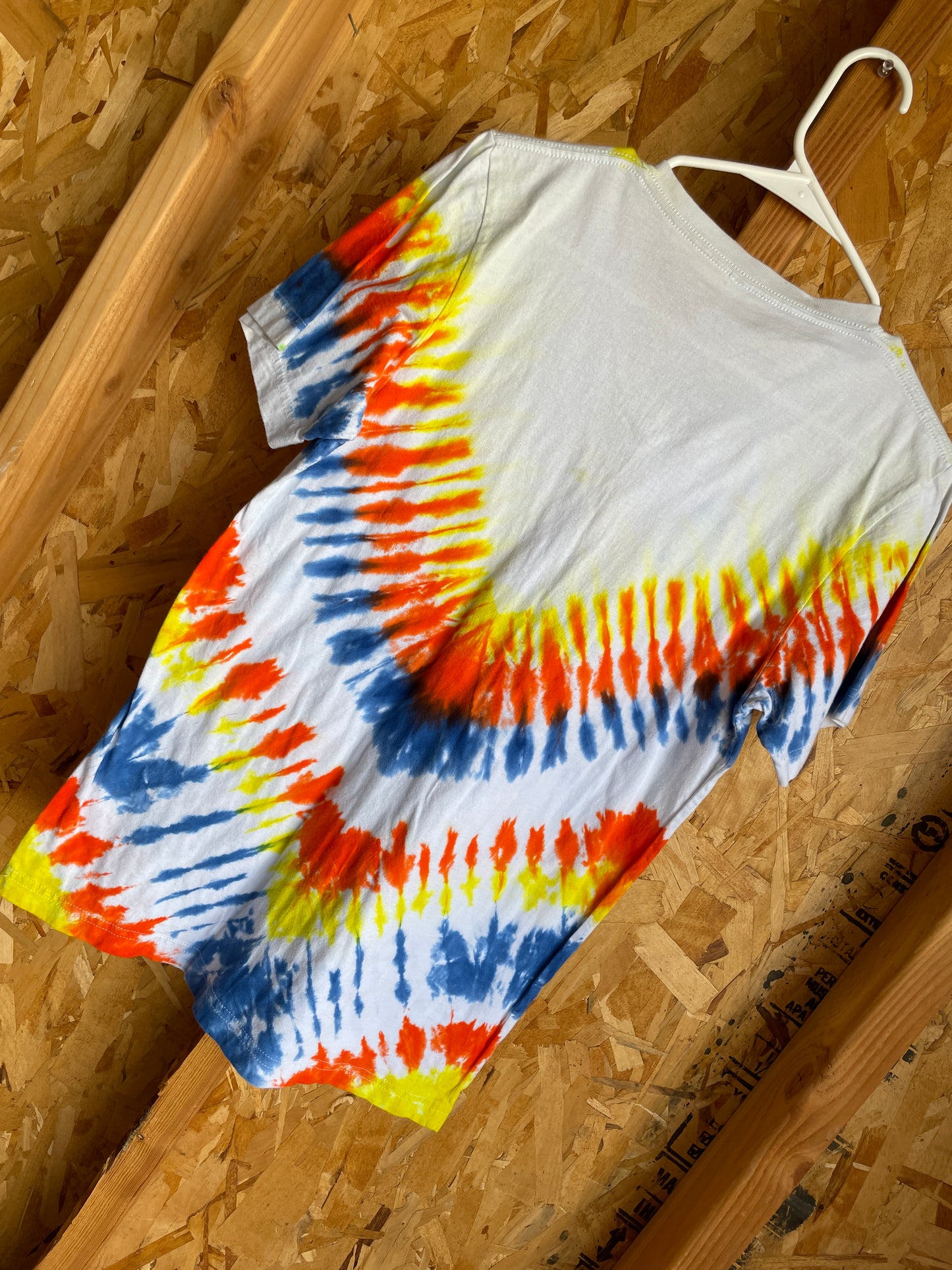 Large Women’s Sunshine Handmade Tie Dye V-Neck T-Shirt | Blue, Orange, and Yellow V-Pleated Tie Dye Short Sleeve
