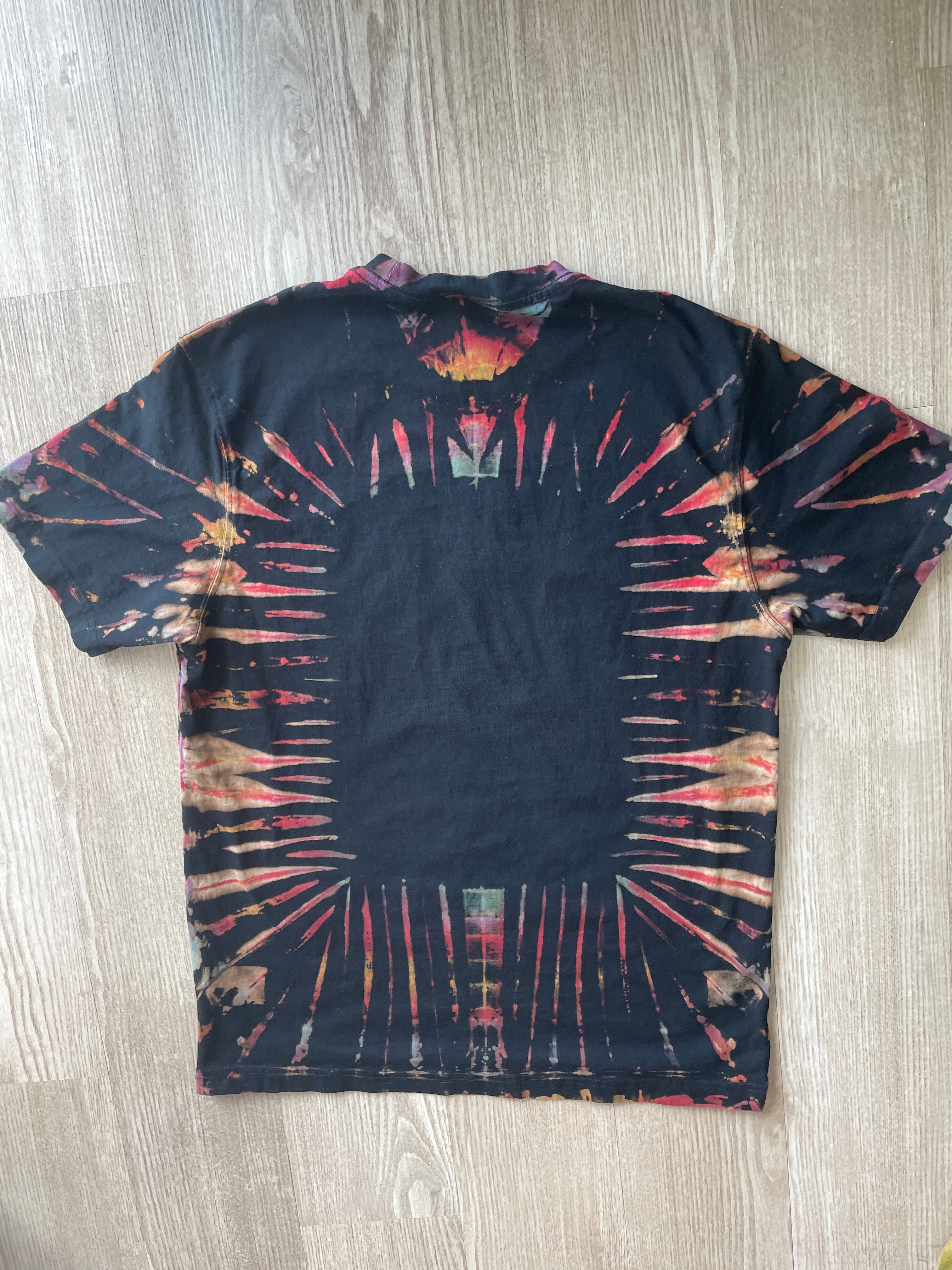 LARGE Men’s Motley Crue Handmade Reverse Tie Dye T-Shirt | One-Of-a-Kind Black, Red, and BlueShort Sleeve
