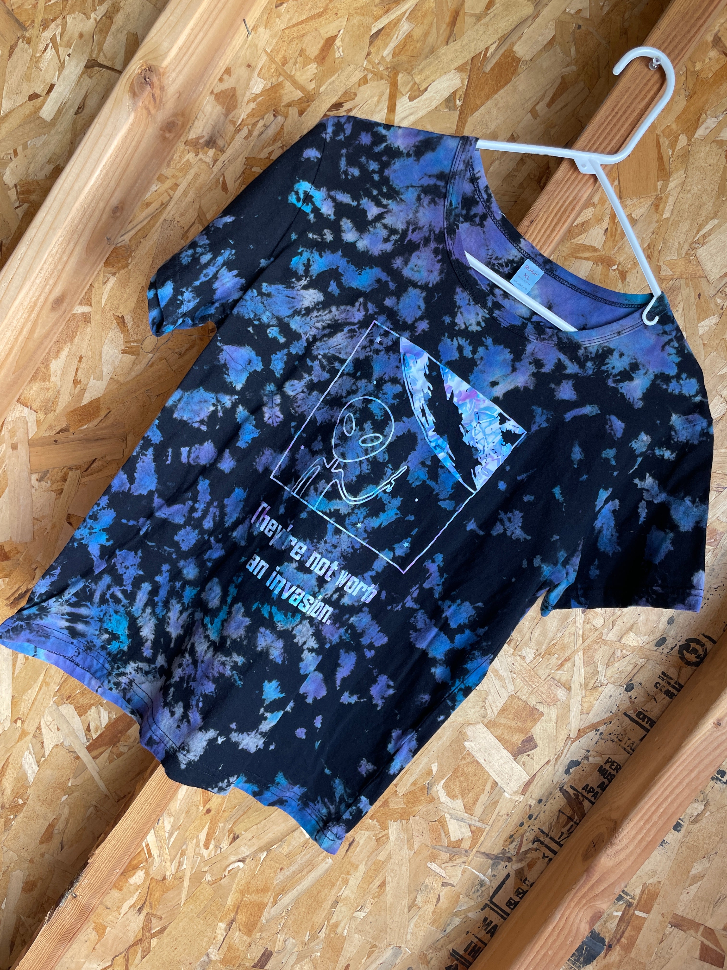 XL Women's Alien Invasion Handmade Tie Dye T-Shirt | Black and Purple Crumpled Reverse Tie Dye Short Sleeve