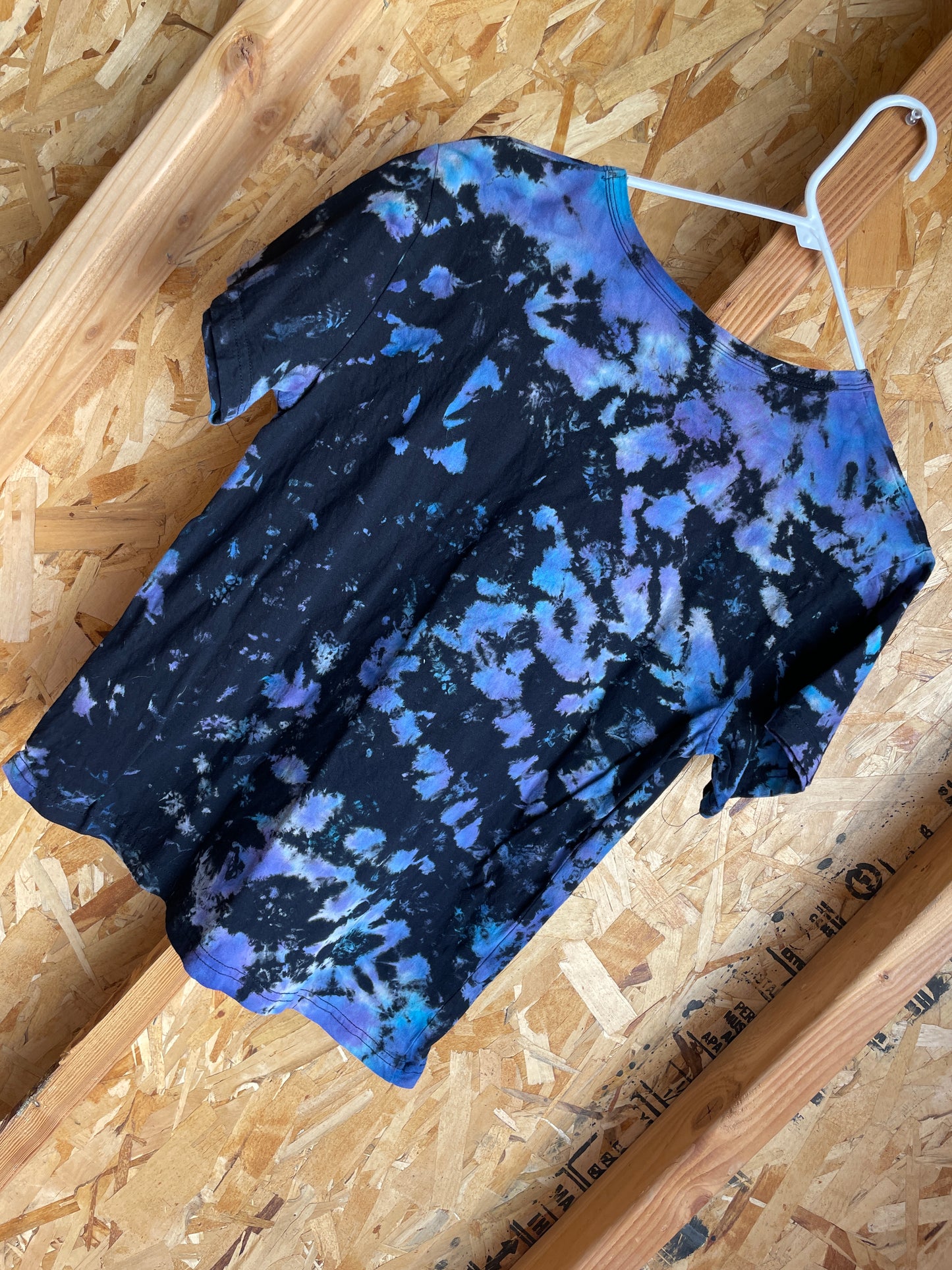 XL Women's Alien Invasion Handmade Tie Dye T-Shirt | Black and Purple Crumpled Reverse Tie Dye Short Sleeve