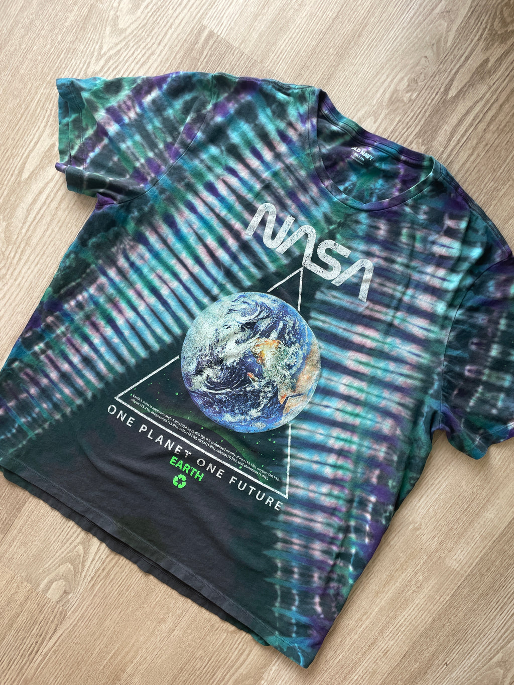 2XL Men’s NASA Planet Earth Handmade Reverse Tie Dye T-Shirt | One-Of-a-Kind Gray, Green, and Blue Short Sleeve