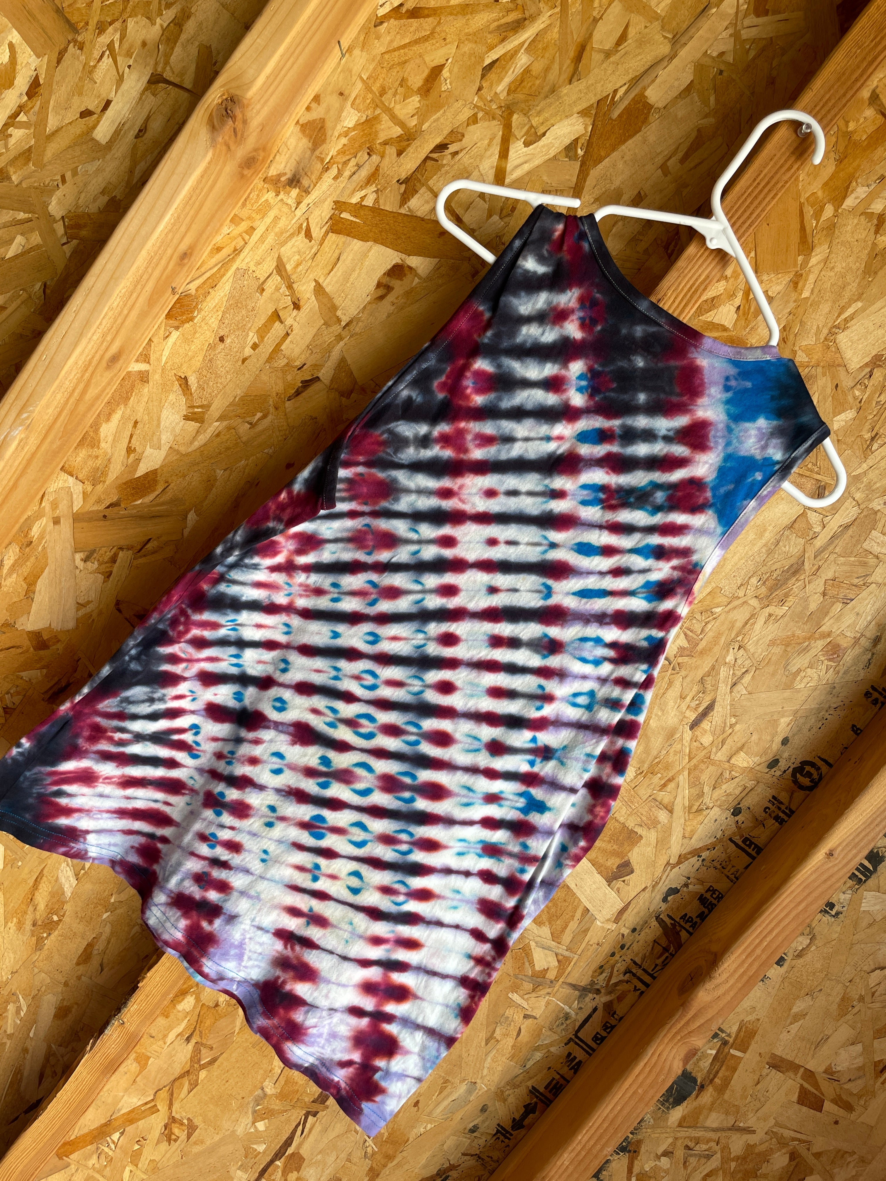 MEDIUM Men's Oakley Reverse Tie Dye Tank Top | Red White and Blue Summer Tie Dye Tank