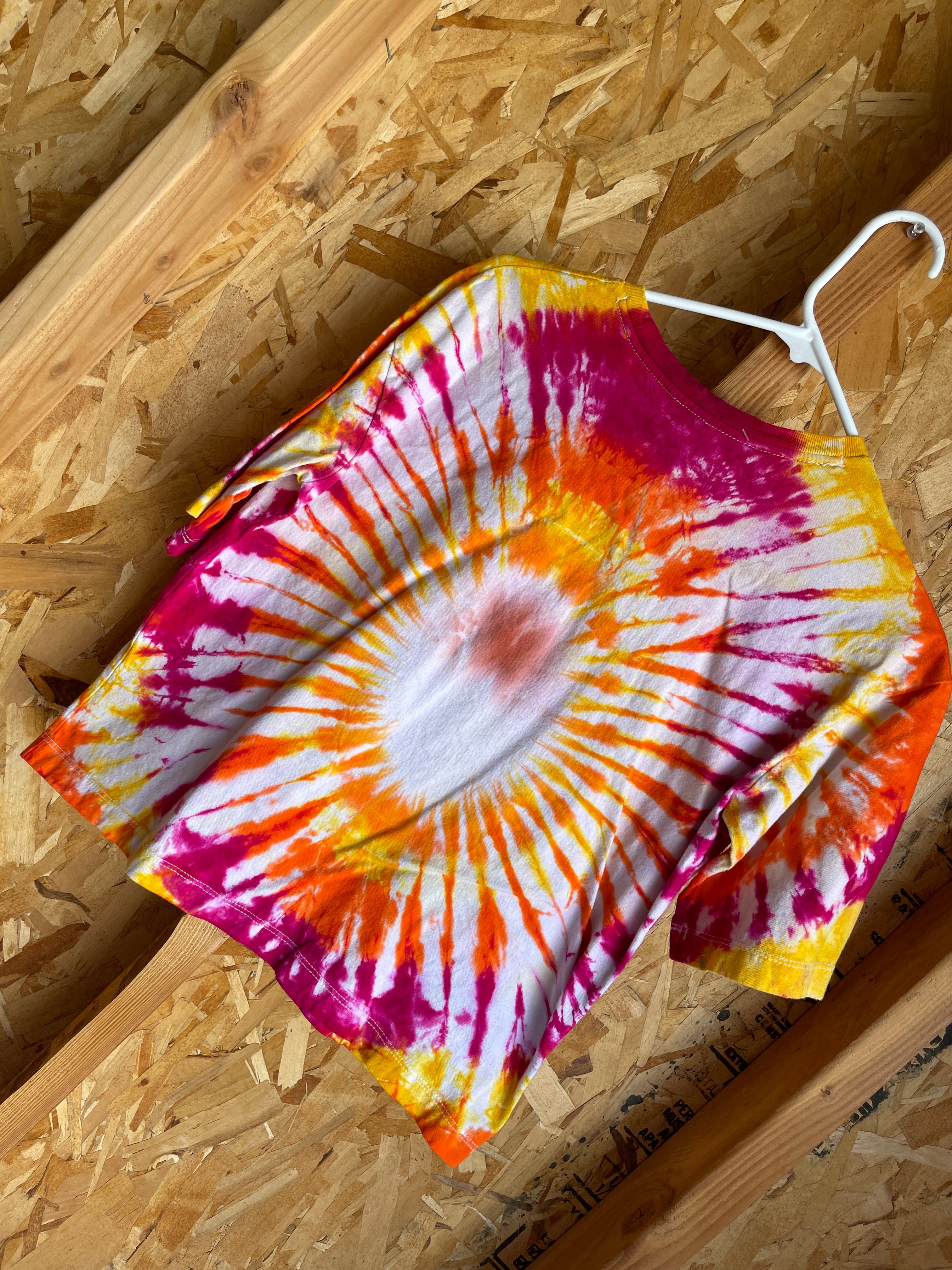 XL Women’s Utah Handmade Tie Dye Crop Top | Pink, Orange, and Yellow Sunburst Pleated Tie Dye Short Sleeve