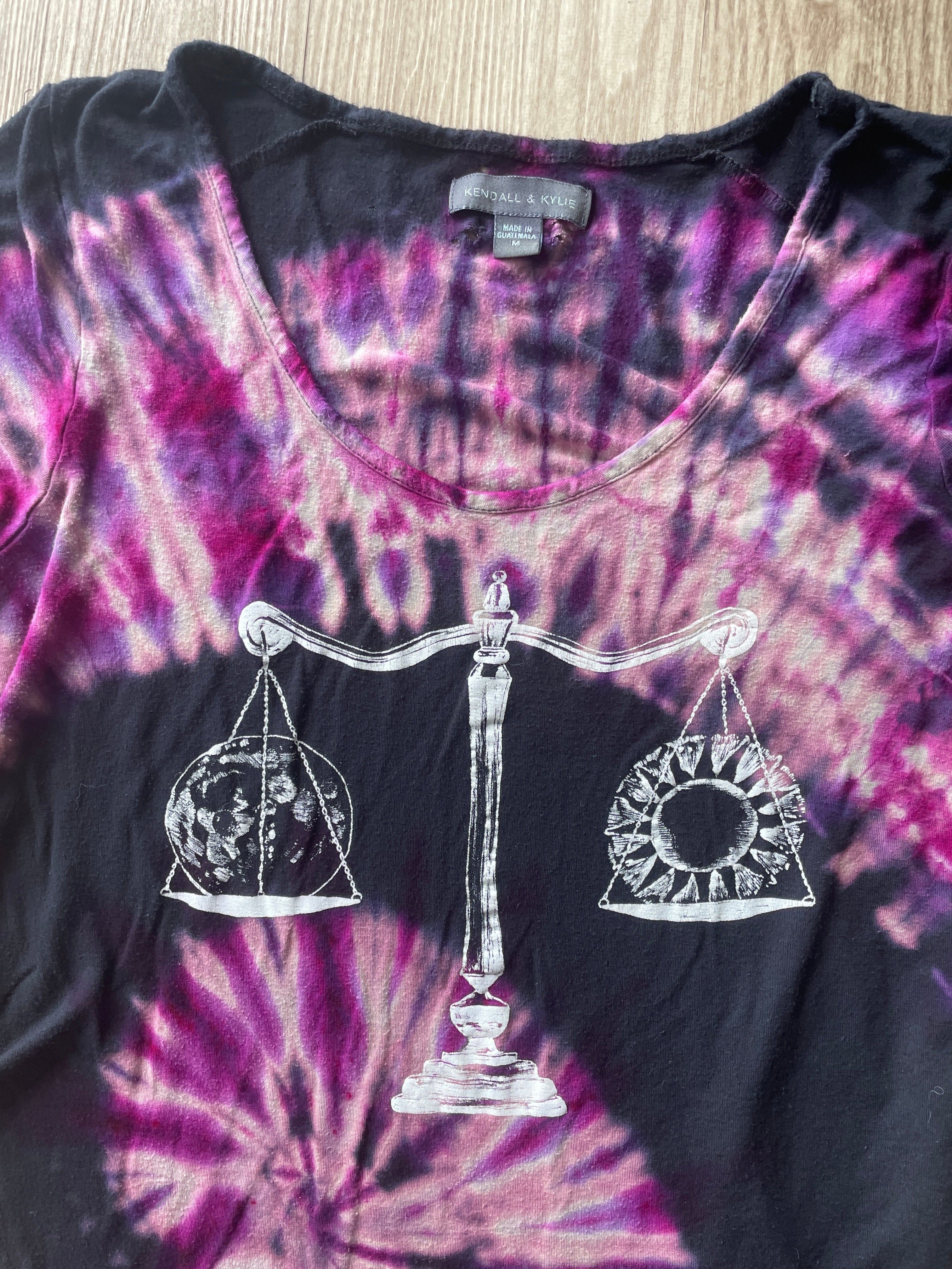 MEDIUM Women’s Libra The Scales Handmade Reverse Tie Dye Flowy Tee | One-Of-a-Kind Black and Purple Side Slit Short Sleeve T-Shirt