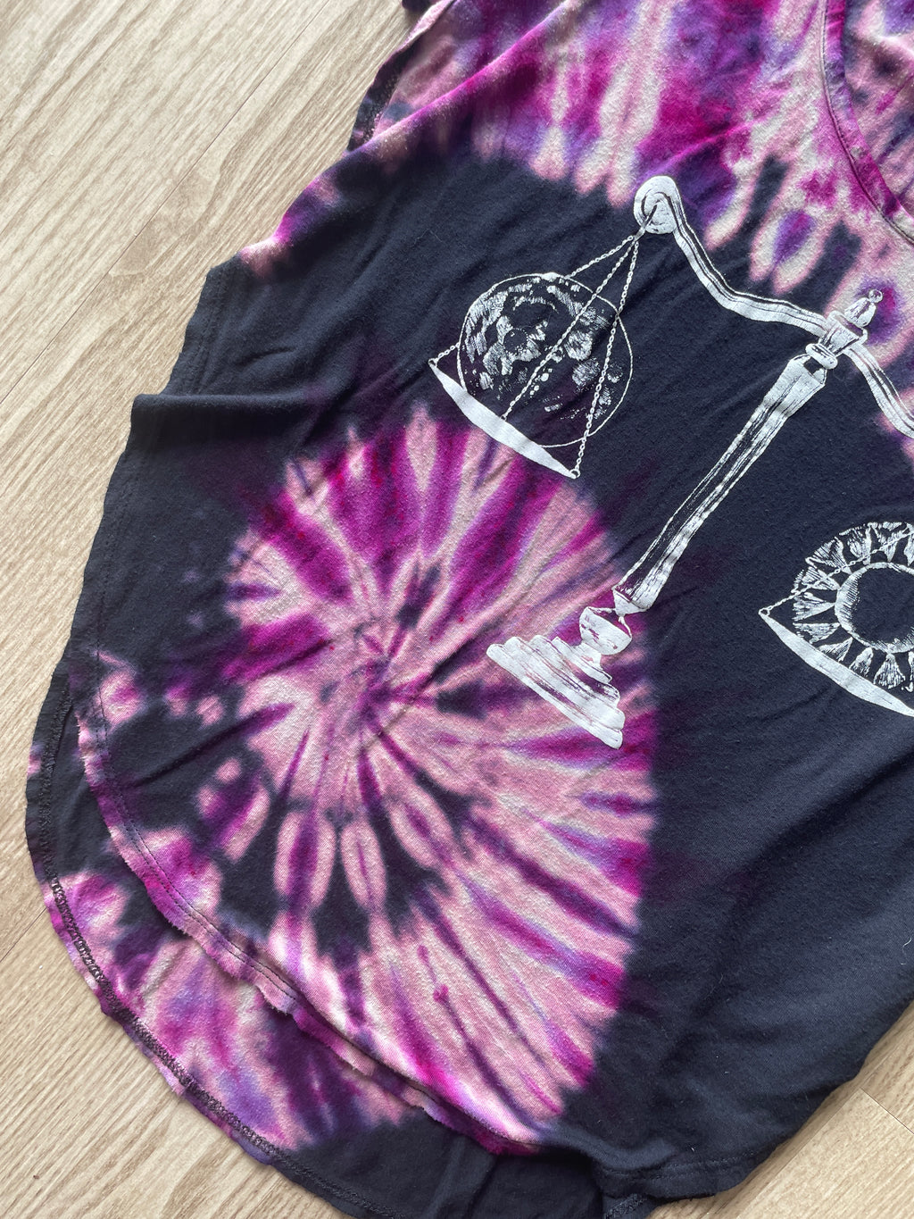 MEDIUM Women’s Libra The Scales Handmade Reverse Tie Dye Flowy Tee | One-Of-a-Kind Black and Purple Side Slit Short Sleeve T-Shirt