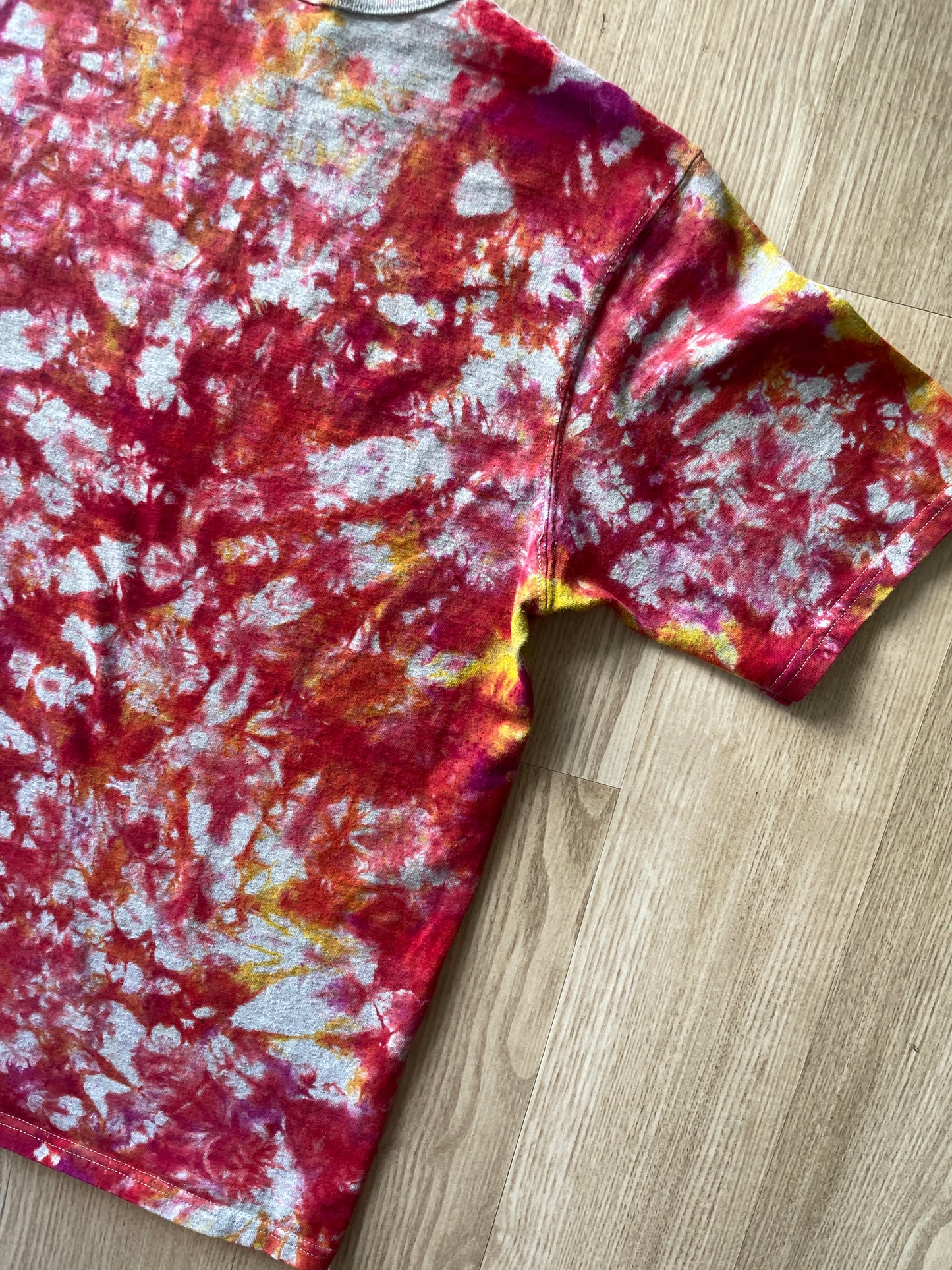 LARGE Men’s Champion Roses Handmade Tie Dye T-Shirt | One-Of-a-Kind Red and Grat Short Sleeve