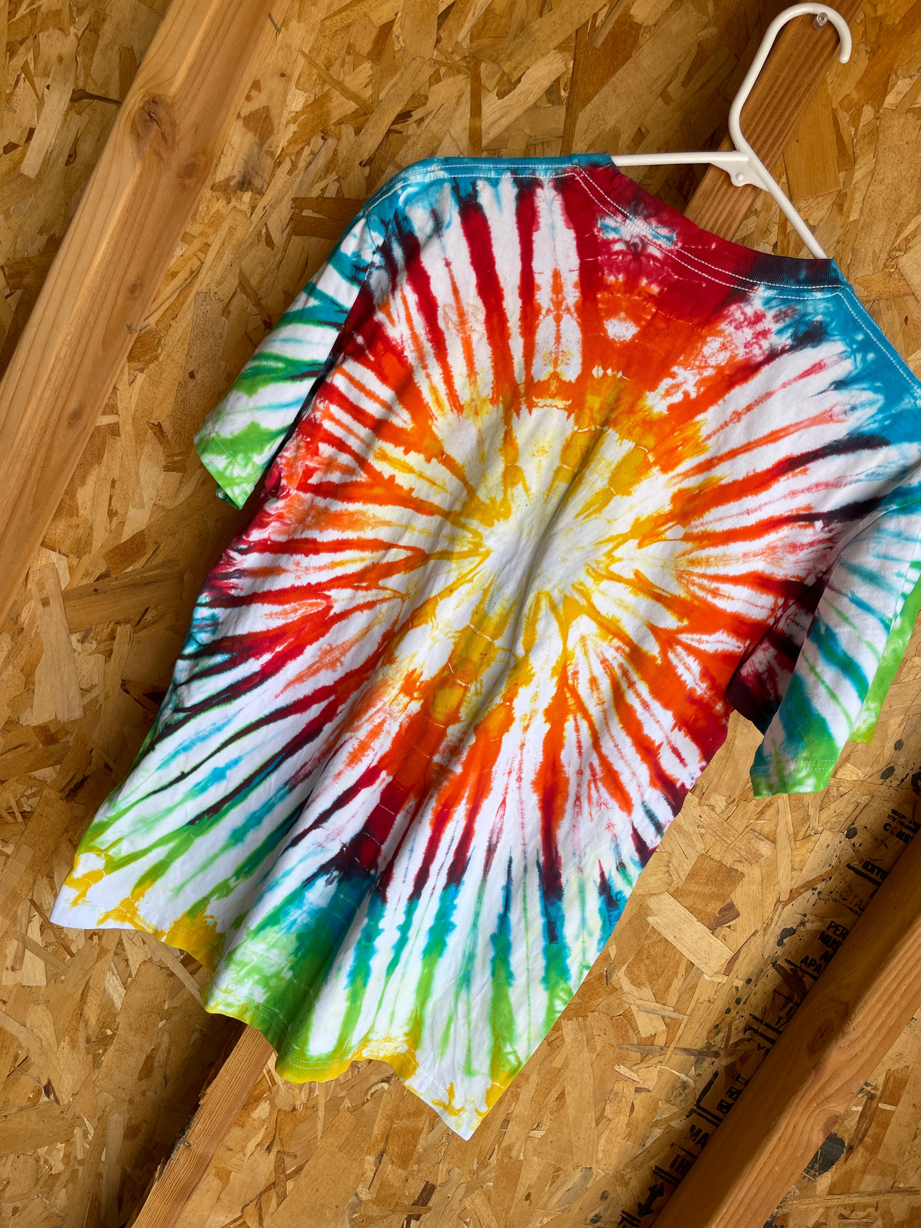 Large Men's Rainbow Sunburst Tie Dye T-Shirt