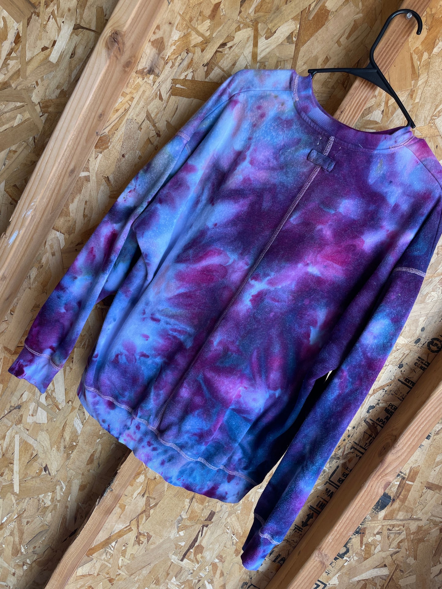 Medium Women's Galaxy Dye Handmade Tie Dye Long Sleeve Sweatshirt | Pink and Purple Galaxy Dye Tie Dye Sweatshirt