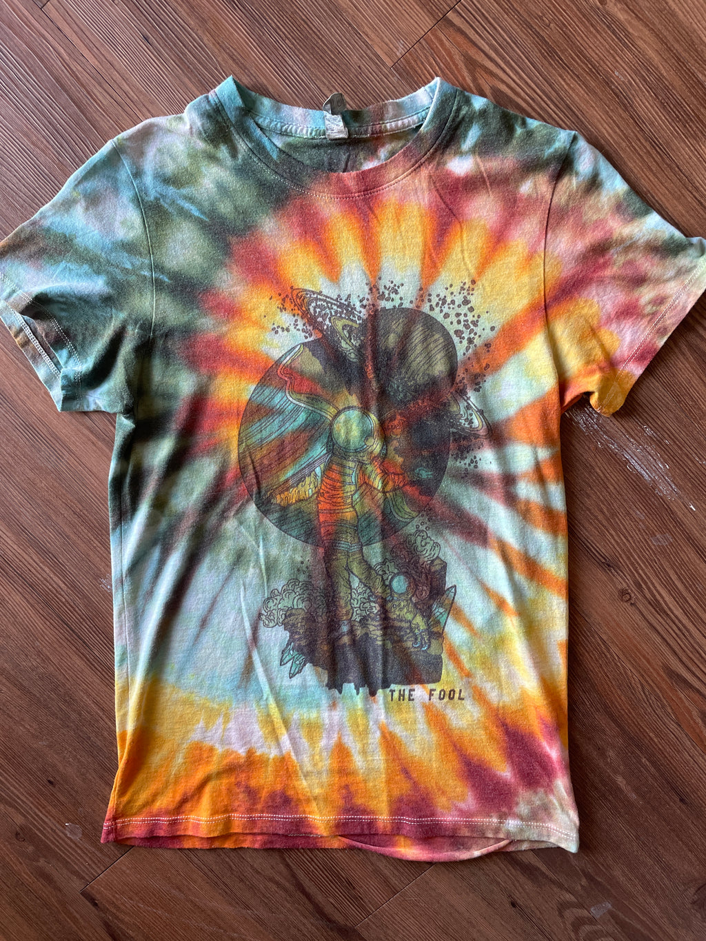 SMALL Women’s The Fool Tarot Card Tie Dye T-Shirt | Astronaut Tarot Handmade Spiral Tie Dye Short Sleeve
