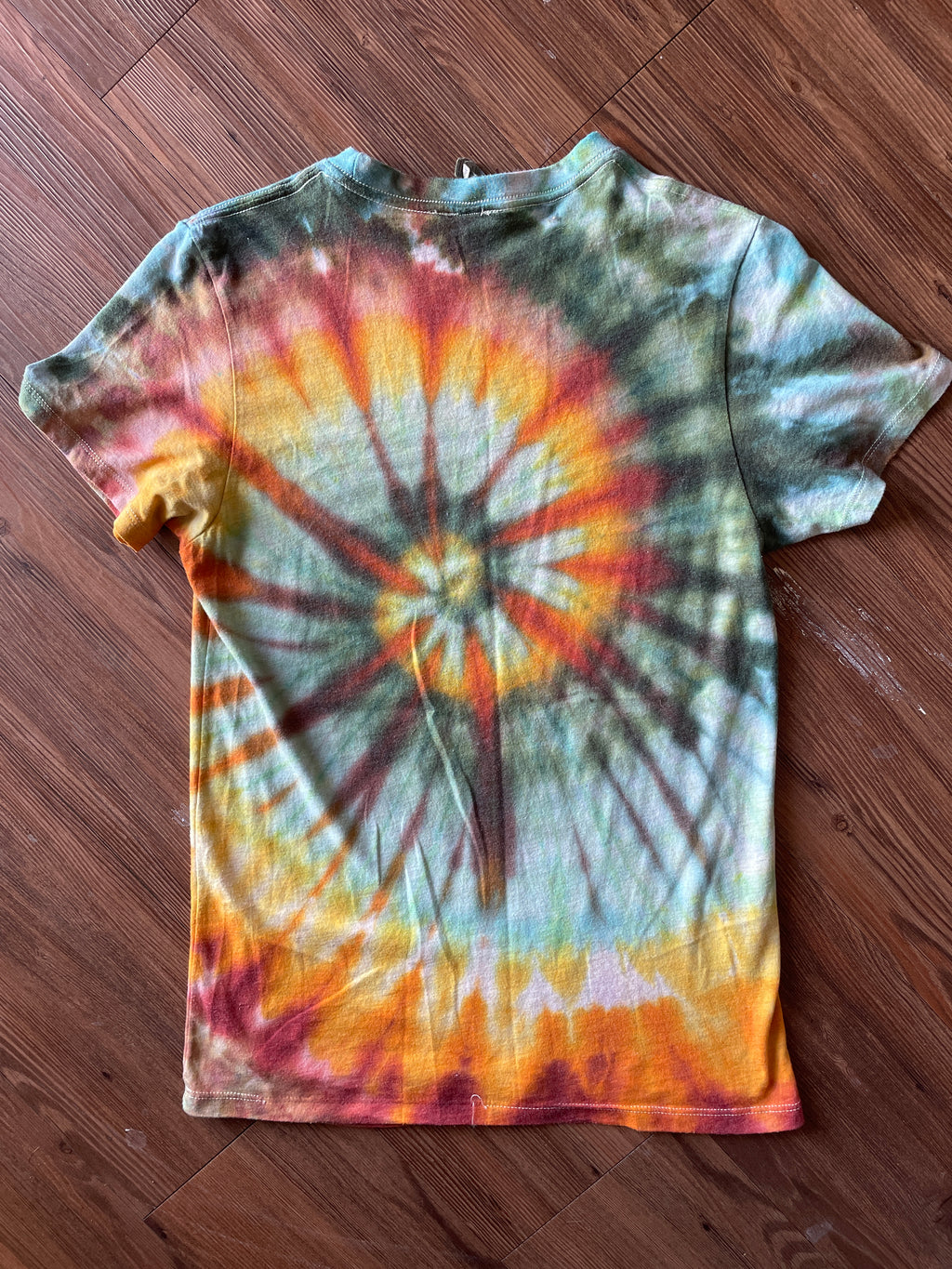 SMALL Women’s The Fool Tarot Card Tie Dye T-Shirt | Astronaut Tarot Handmade Spiral Tie Dye Short Sleeve