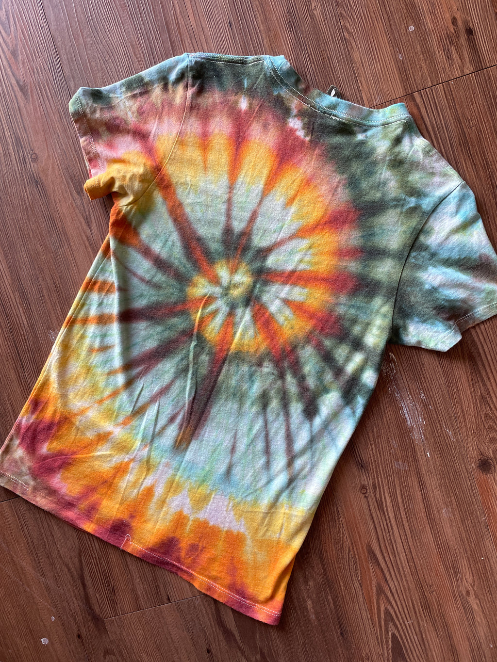 SMALL Women’s The Fool Tarot Card Tie Dye T-Shirt | Astronaut Tarot Handmade Spiral Tie Dye Short Sleeve