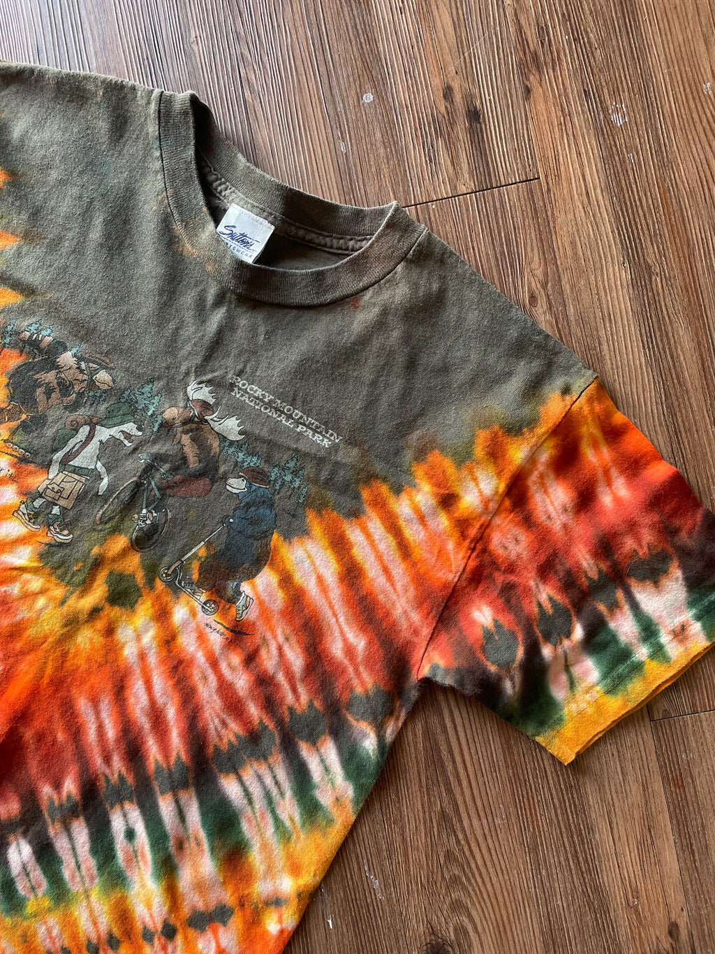 MEDIUM Men’s Rocky Mountain National Park Colorado Tie Dye T-Shirt | Extreme Adventure Sports Wildlife Handmade Reverse Tie Dye Short Sleeve