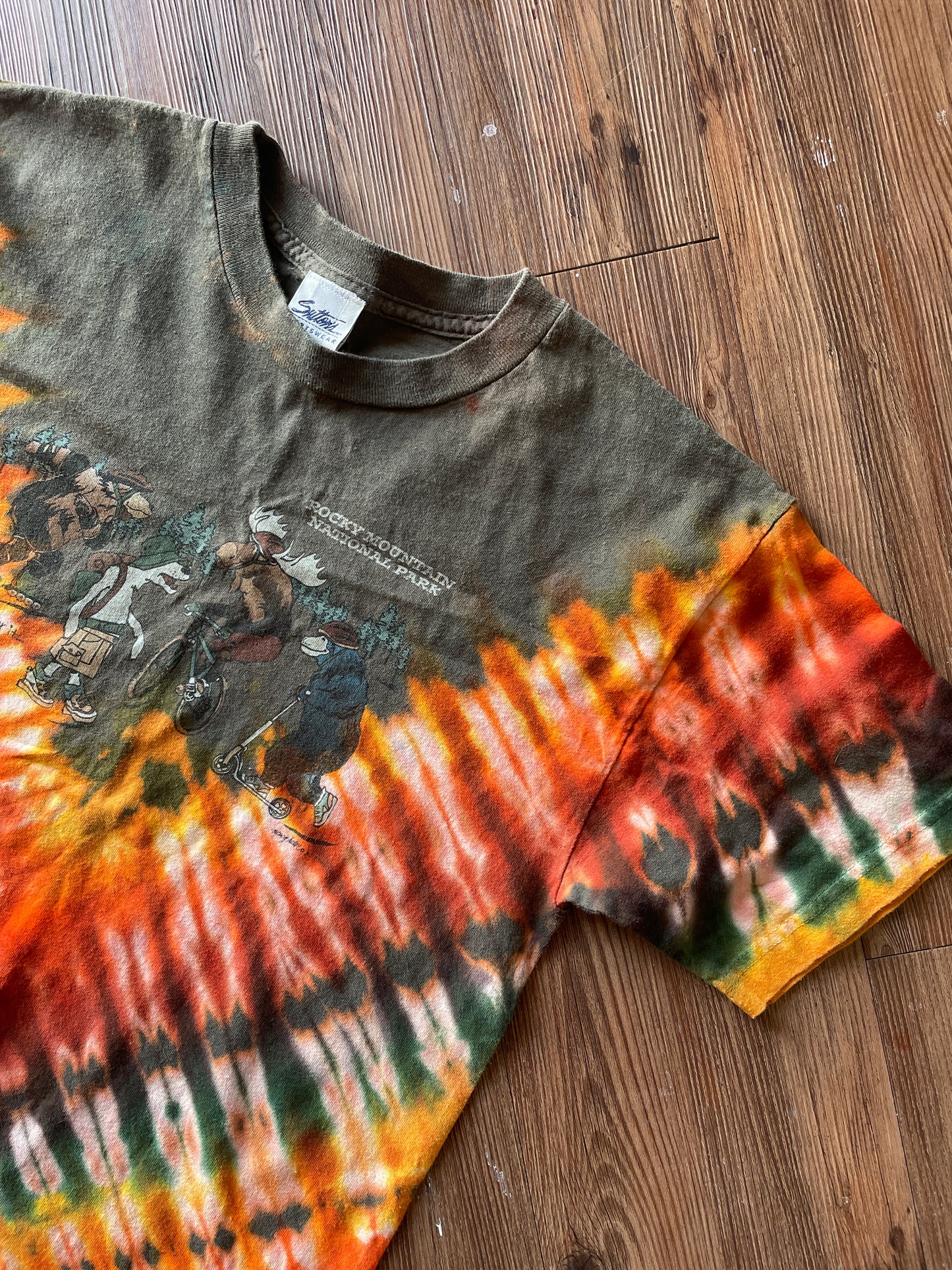 MEDIUM Men’s Rocky Mountain National Park Colorado Tie Dye T-Shirt | Extreme Adventure Sports Wildlife Handmade Reverse Tie Dye Short Sleeve