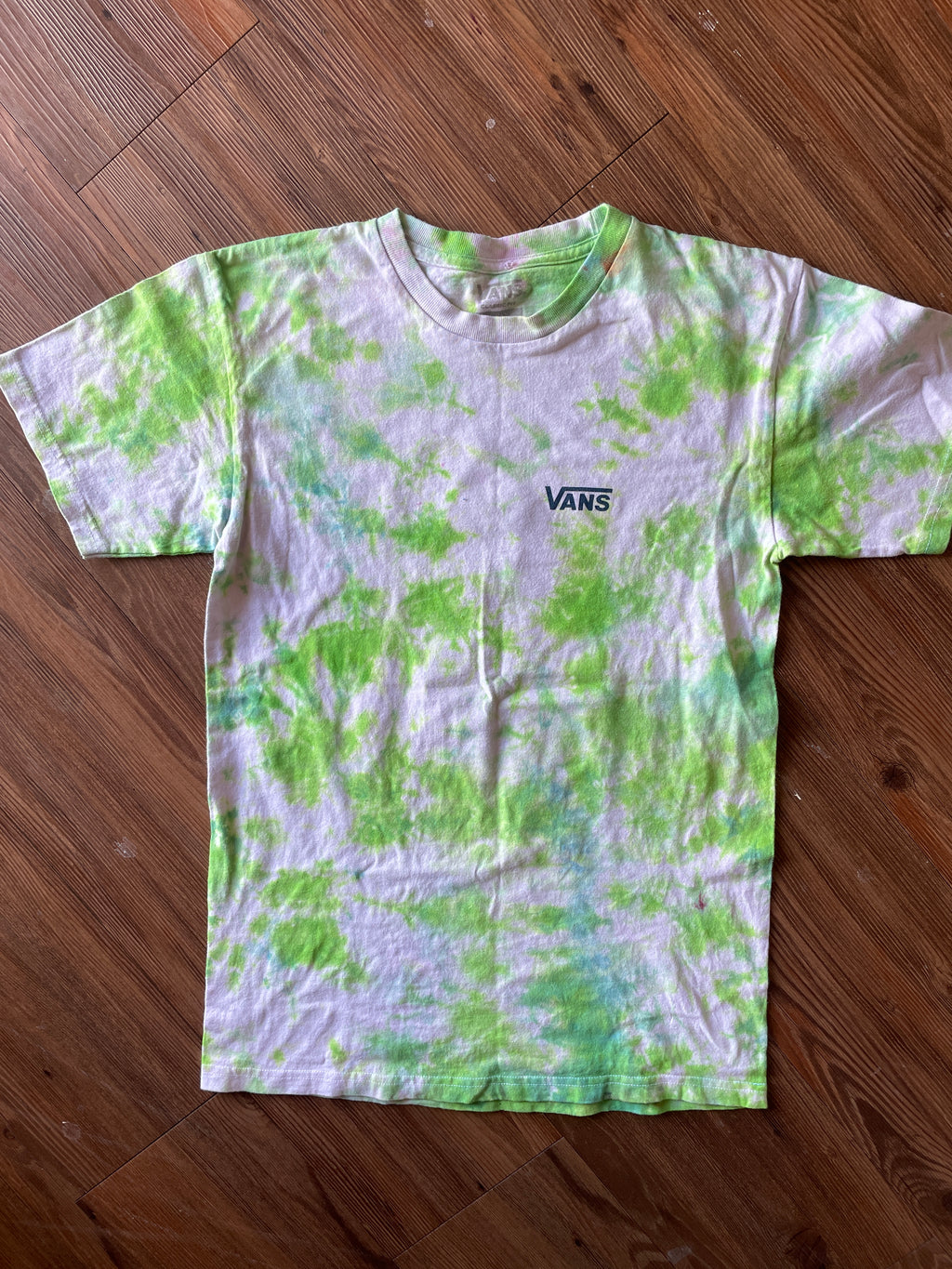 SMALL Men’s Vans Local Bands Tie Dye T-Shirt | Vans Off The Wall 1966 Handmade Tie Dye Short Sleeve