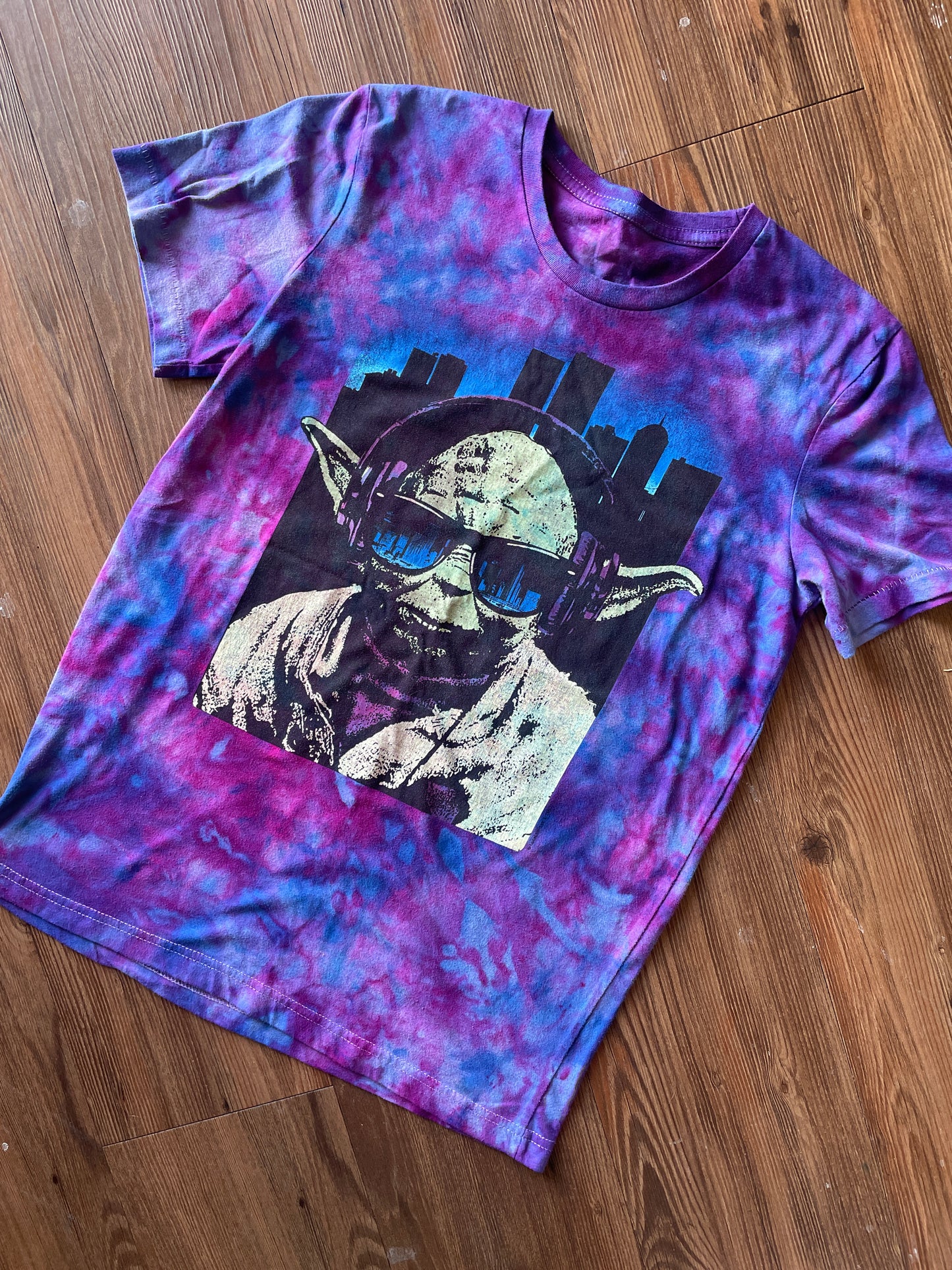 MEDIUM Men’s Urban Yoda T-Shirt | Stars Wars Handmade Galaxy Tie Dye Short Sleeve