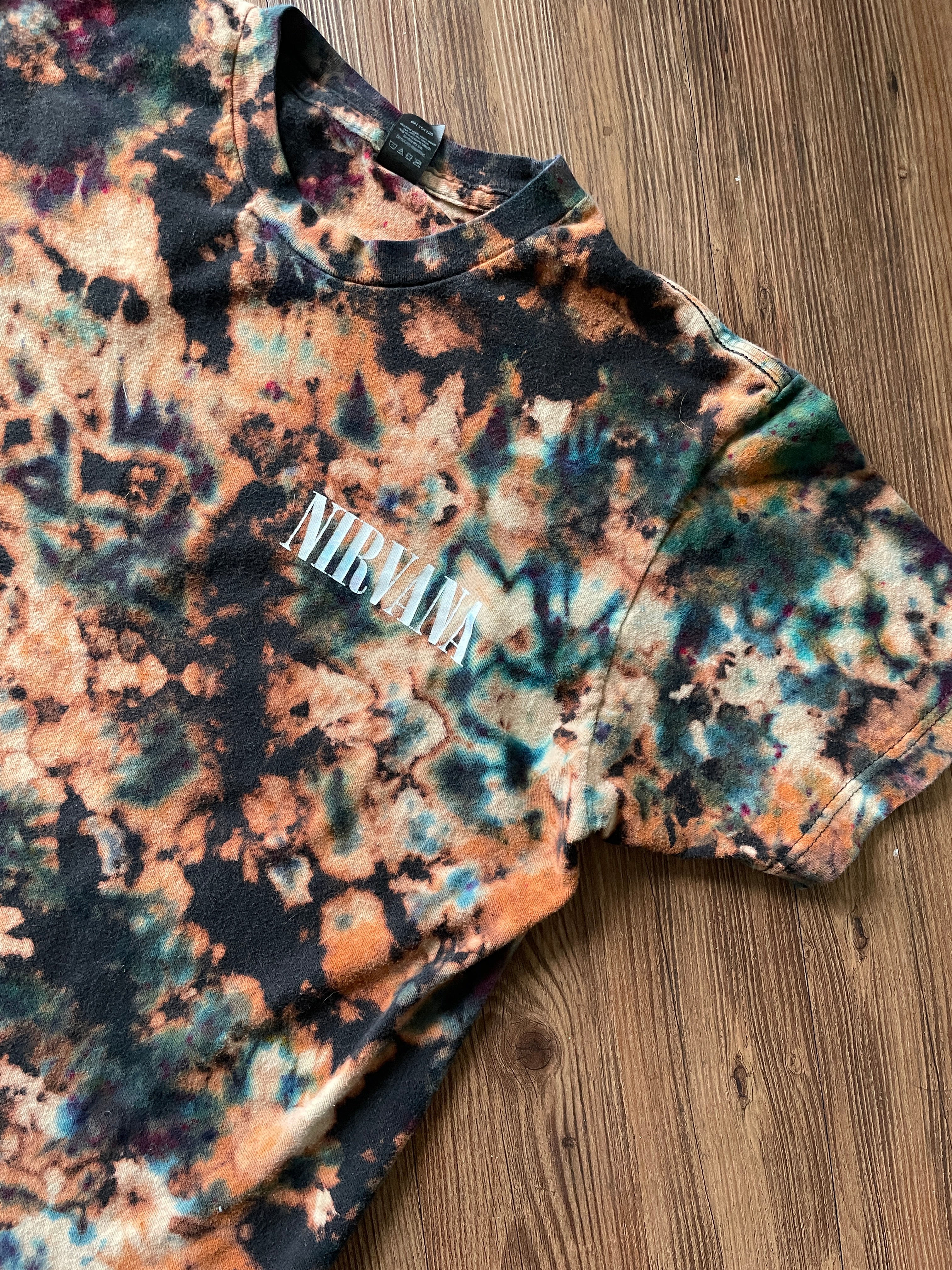 Small Men’s Nirvana Handmade Reverse Tie Dye T-Shirt | Black and Blue Crumpled Tie Dye Short Sleeve