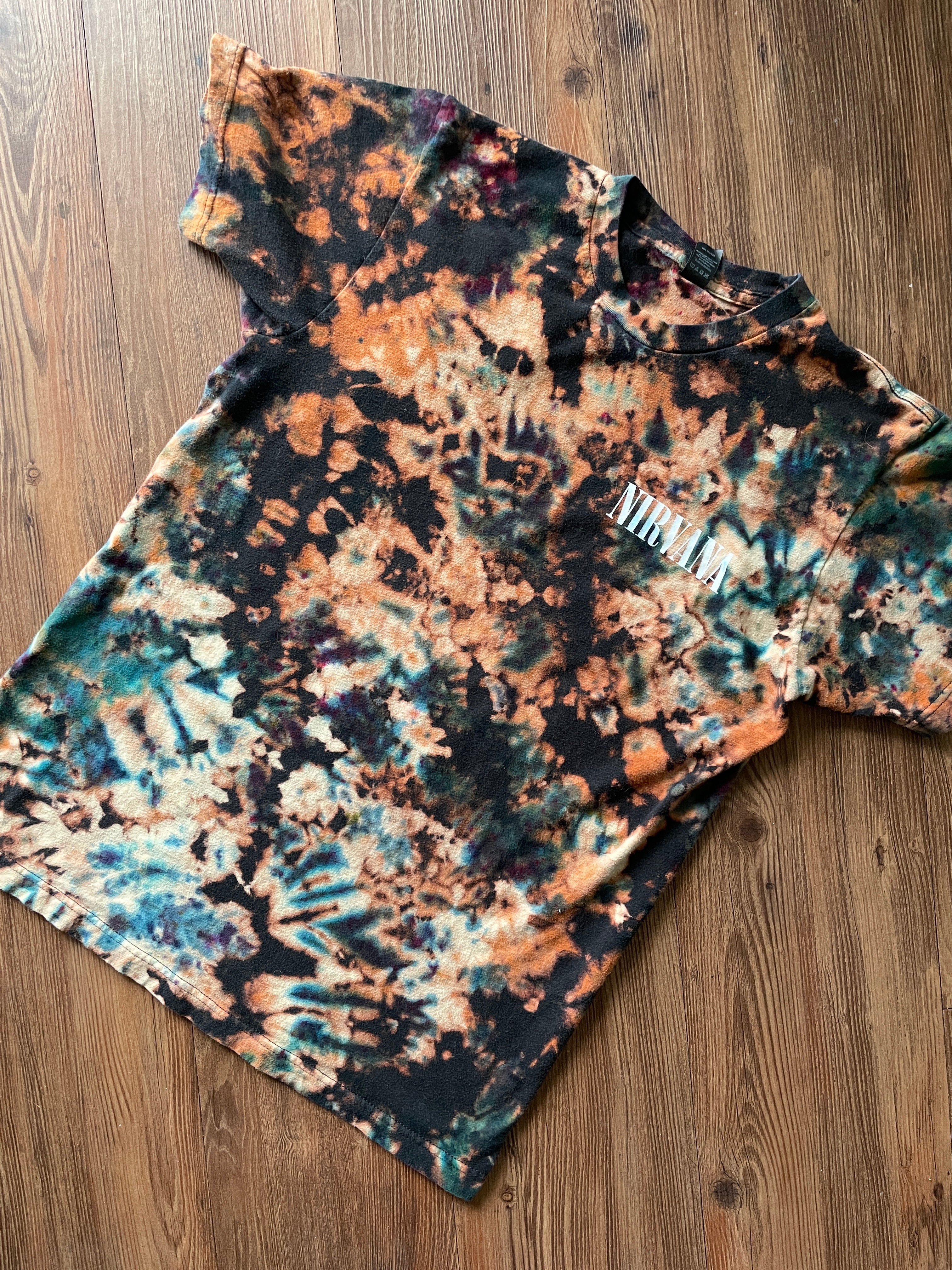 Small Men’s Nirvana Handmade Reverse Tie Dye T-Shirt | Black and Blue Crumpled Tie Dye Short Sleeve