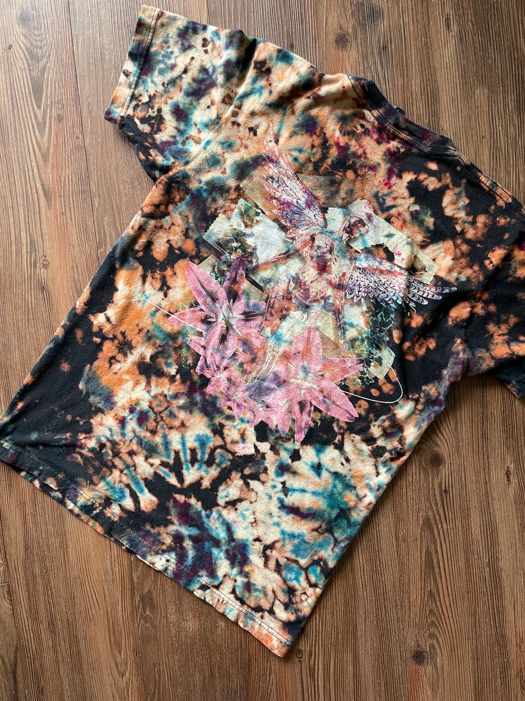 Small Men’s Nirvana Handmade Reverse Tie Dye T-Shirt | Black and Blue Crumpled Tie Dye Short Sleeve