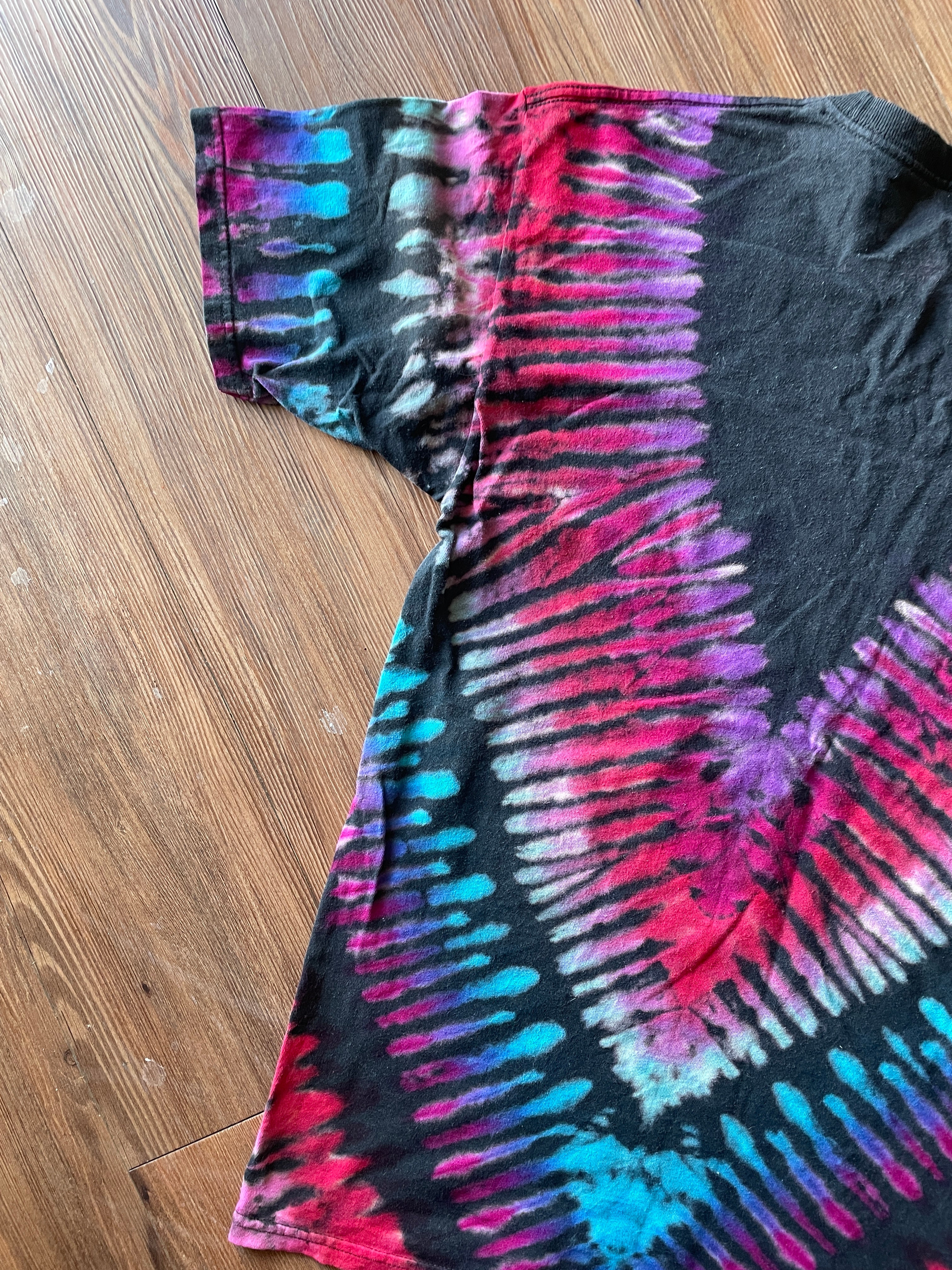 LARGE Men’s 2016 Van’s Warped Tour Tie Dye T-Shirt | Off The Wall All Access Pass Reverse Tie Dye Short Sleeve