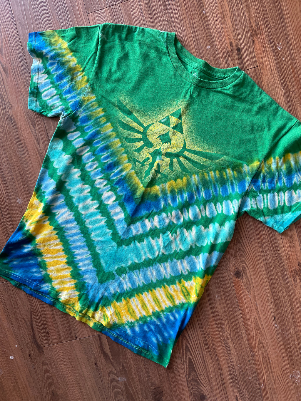 LARGE Men’s Legend of Zelda Tie Dye T-Shirt | Green, Blue, and Yellow Reverse Tie Dye Short Sleeve