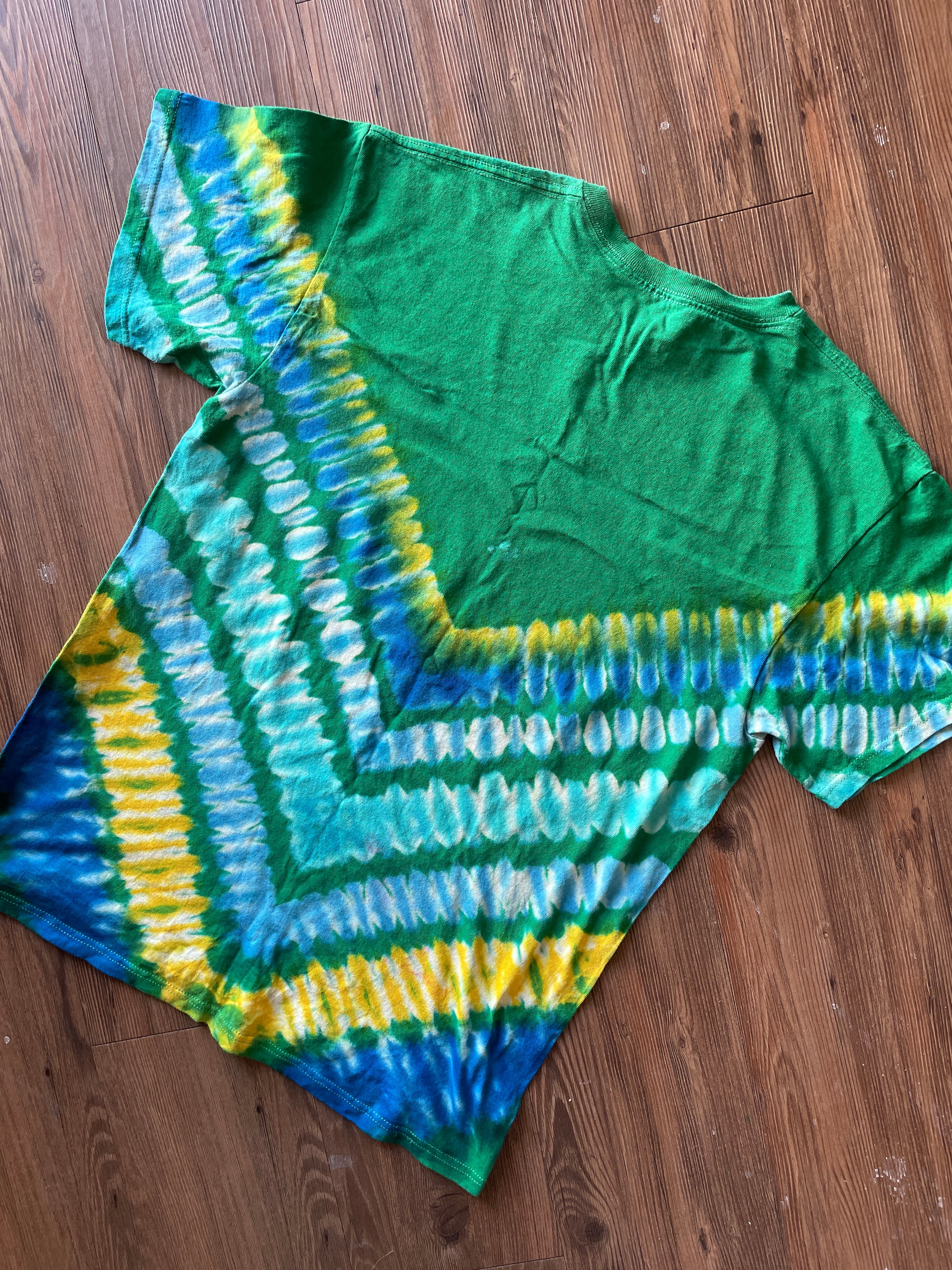 LARGE Men’s Legend of Zelda Tie Dye T-Shirt | Green, Blue, and Yellow Reverse Tie Dye Short Sleeve