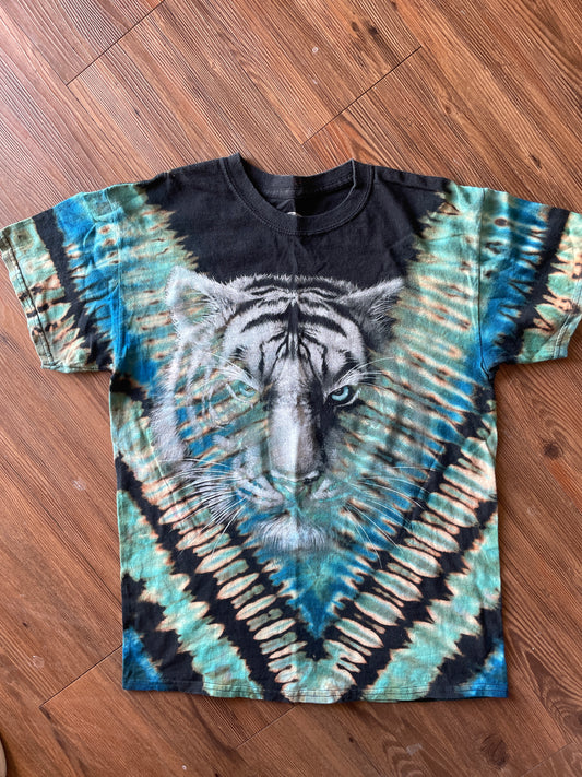 MEDIUM Men’s Tiger Stripes Tie Dye T-Shirt | Black and Blue Stripes Reverse Tie Dye Short Sleeve