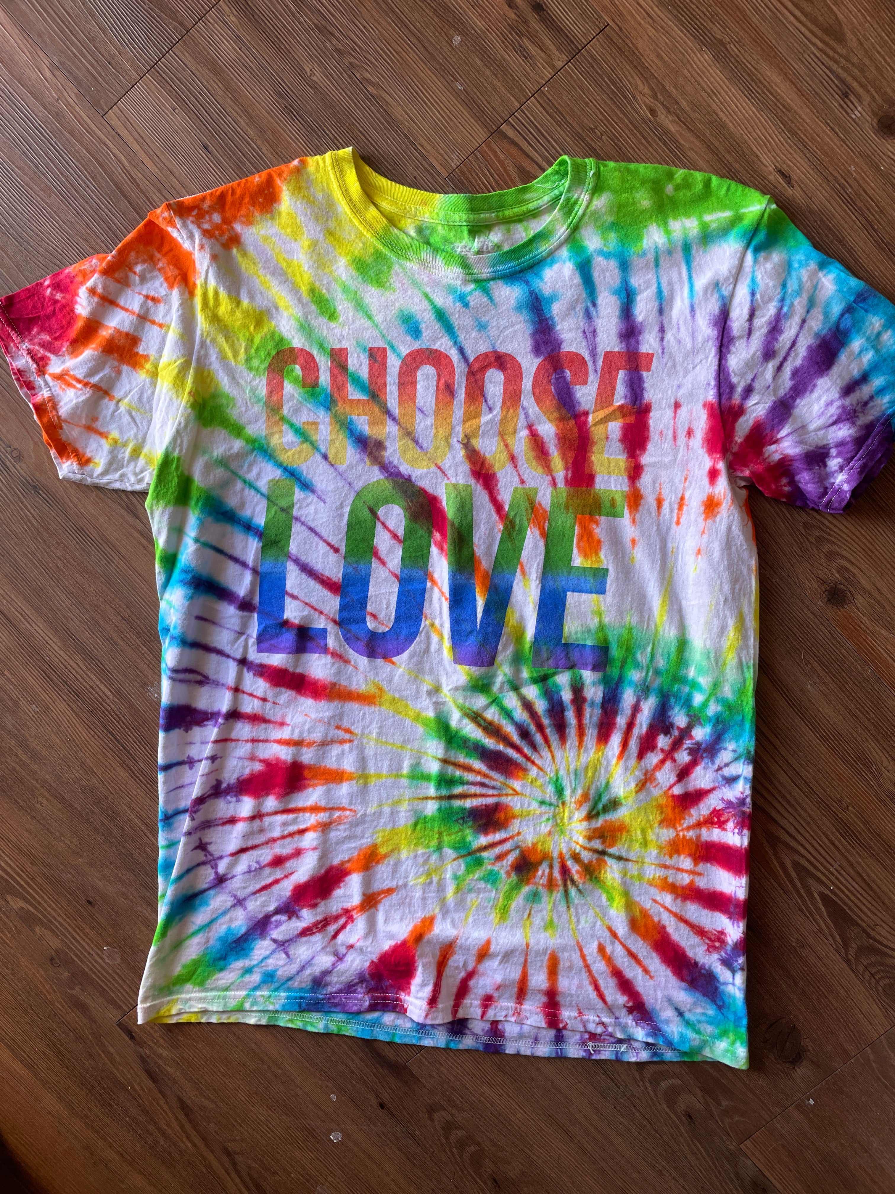 LARGE Men’s Choose Love Rainbow Tie Dye T-Shirt | Good Vibes Tie Dye Short Sleeve