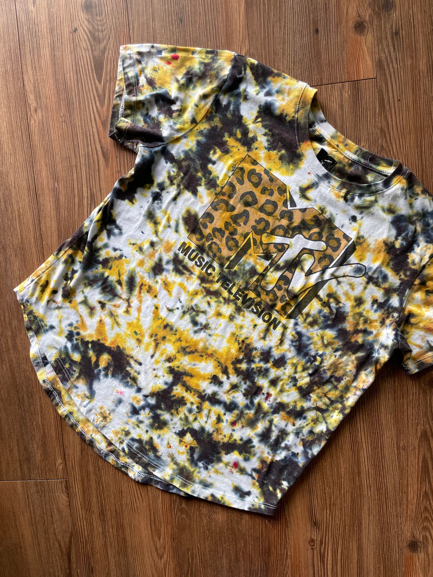 XL Women’s MTV Leopard Print Handmade Tie Dye T-Shirt | Music Television Black and Brown Crumpled Tie Dye Short Sleeve