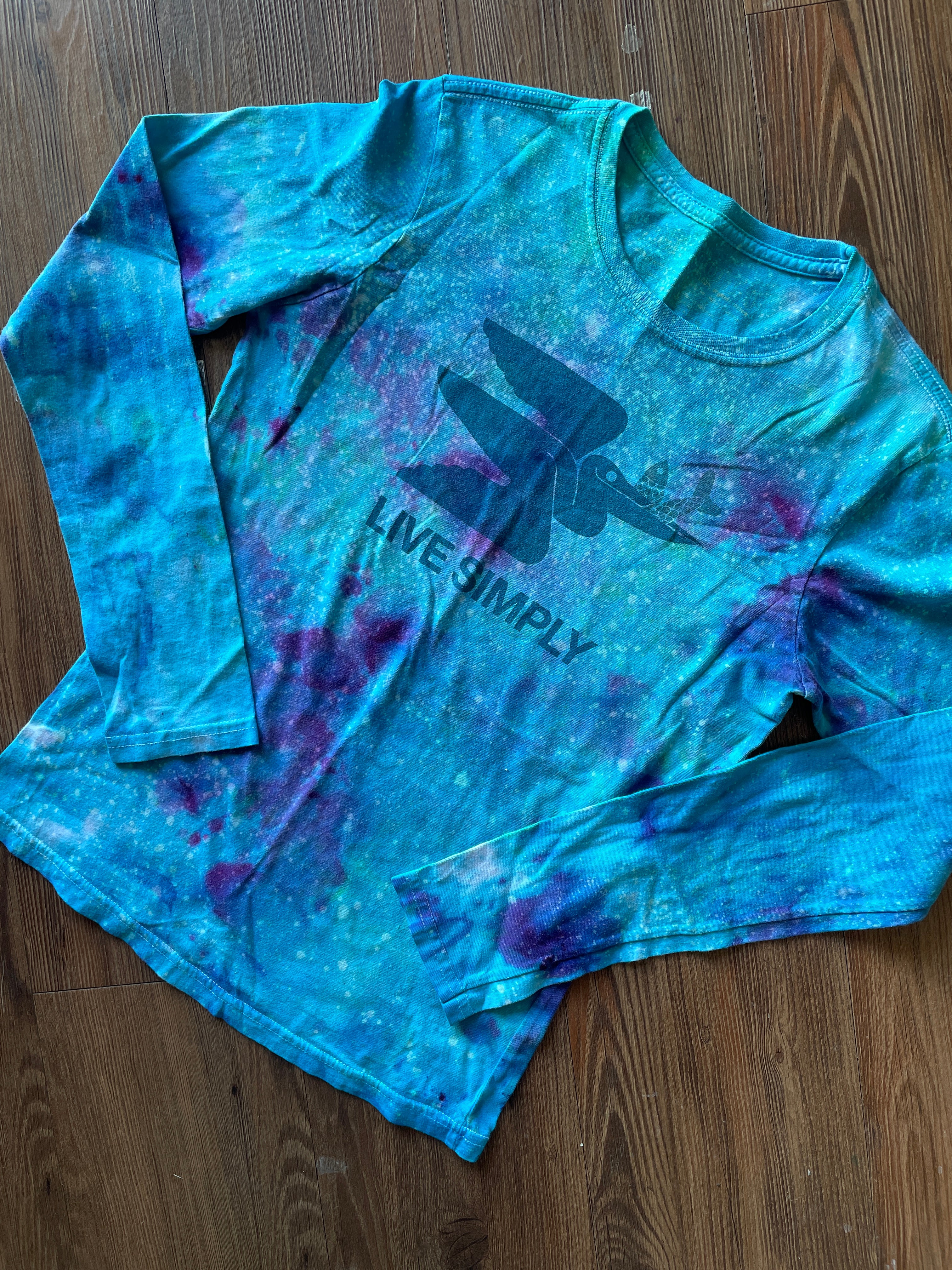 SMALL Women’s Live Simply Patagonia Fishing Tie Dye T-Shirt | Galaxy Dye Tie Dye Long Sleeve