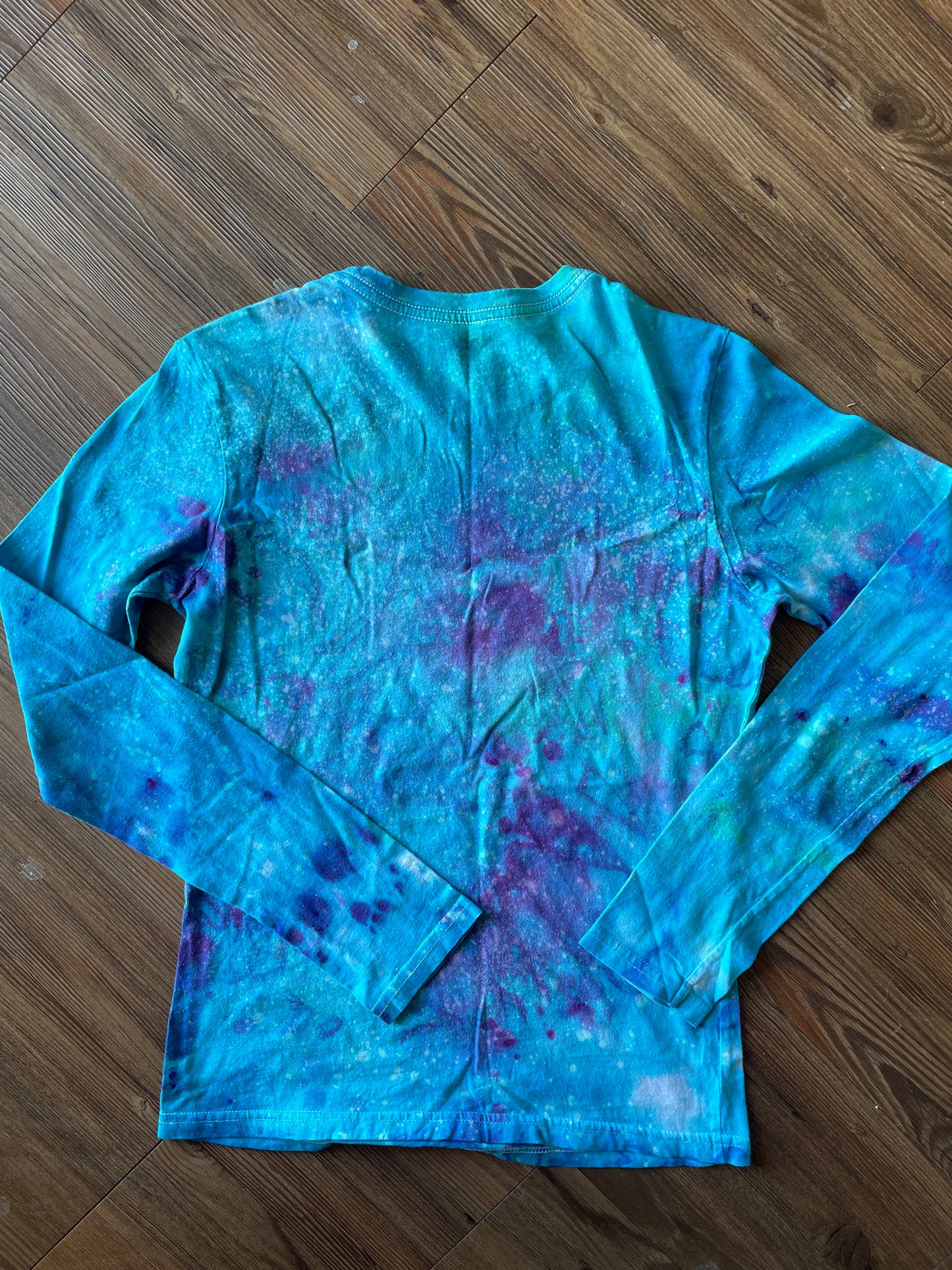 SMALL Women’s Live Simply Patagonia Fishing Tie Dye T-Shirt | Galaxy Dye Tie Dye Long Sleeve