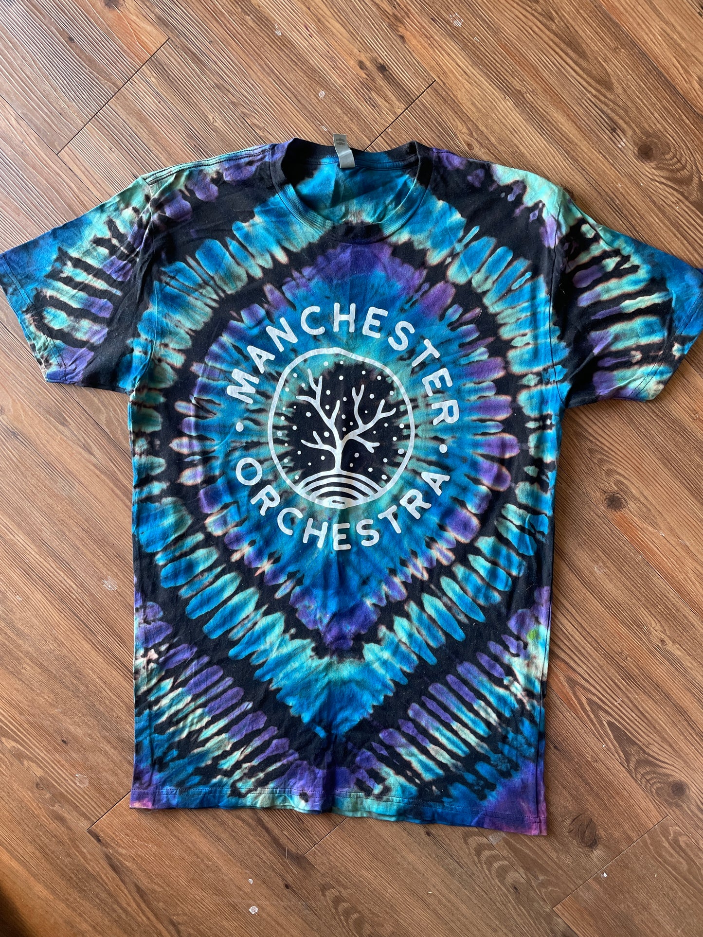LARGE Men’s Manchester Orchestra Tie Dye T-Shirt | Blue and Purple Reverse Tie Dye Long Sleeve
