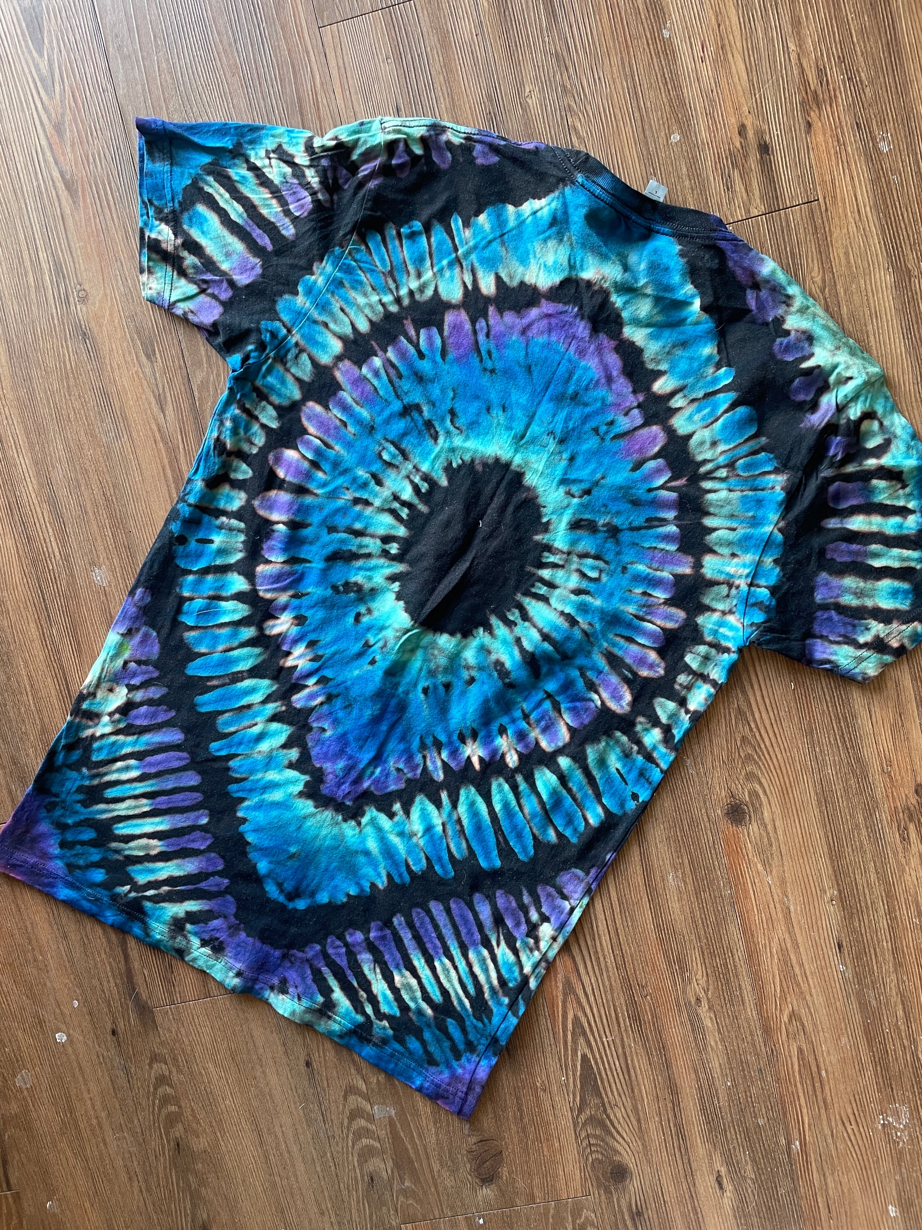 LARGE Men’s Manchester Orchestra Tie Dye T-Shirt | Blue and Purple Reverse Tie Dye Long Sleeve