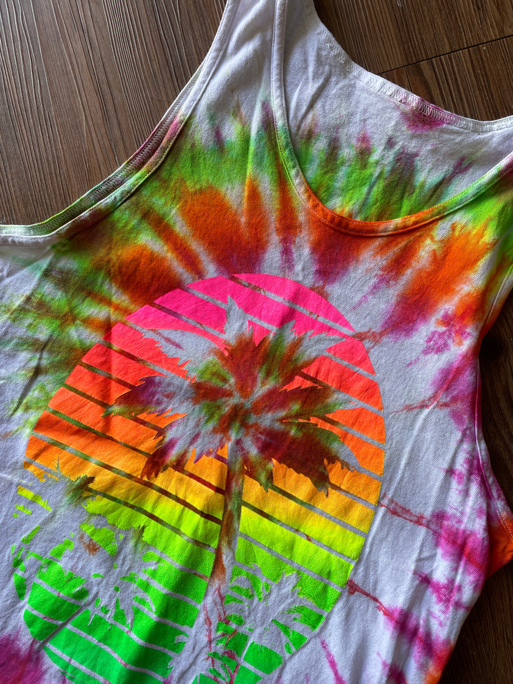 MEDIUM Men’s Neon Palm Tree Tie Dye Tank Top | Orange and Pink Tie Dye Sleeveless Top