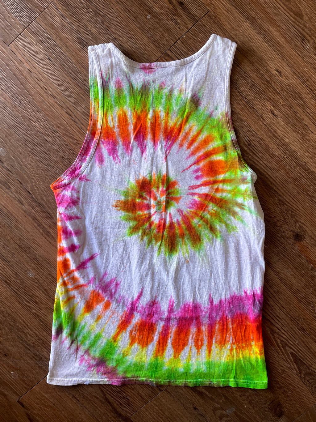MEDIUM Men’s Neon Palm Tree Tie Dye Tank Top | Orange and Pink Tie Dye Sleeveless Top