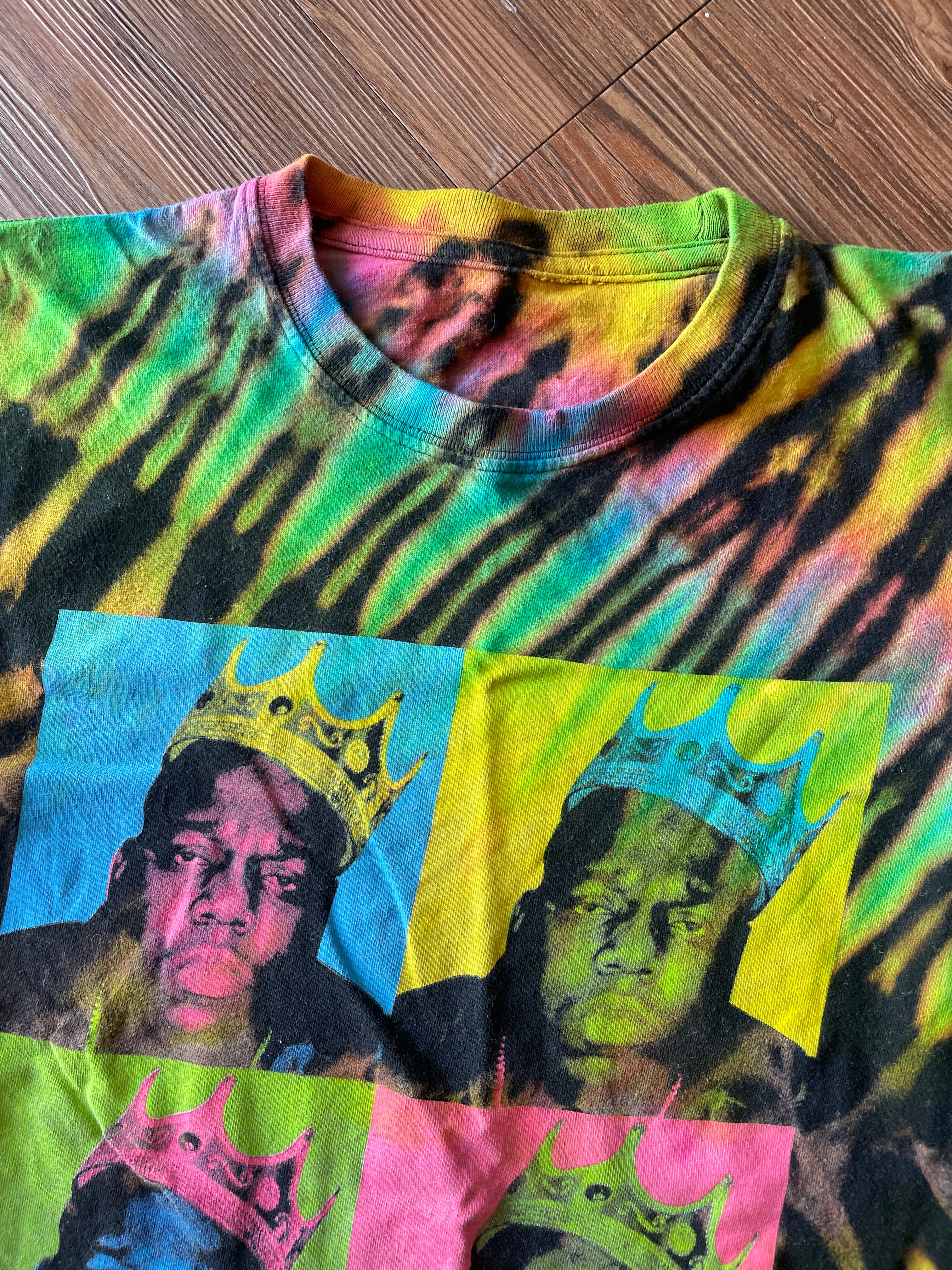 MEDIUM Men’s Neon Biggie Smalls Reverse Tie Dye T-Shirt | Notorious B.I.G. Reverse Tie Dye Short Sleeve