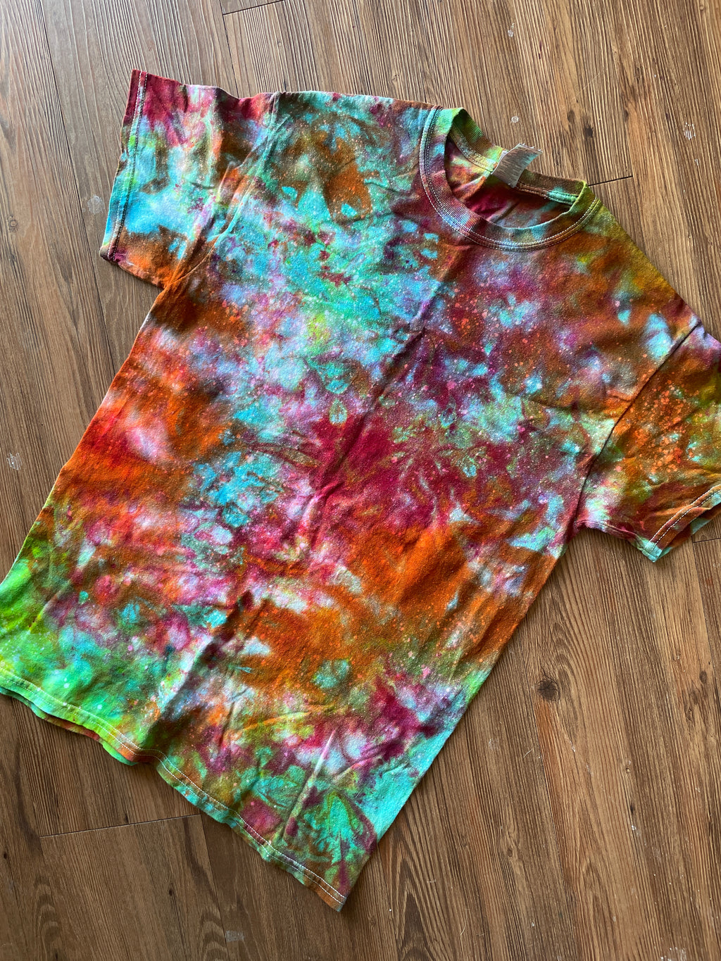 MEDIUM Men’s Rainbow Galaxy Tie Dye T-Shirt | Grunge Galaxy Ice Dye Tie Dye Short Sleeve