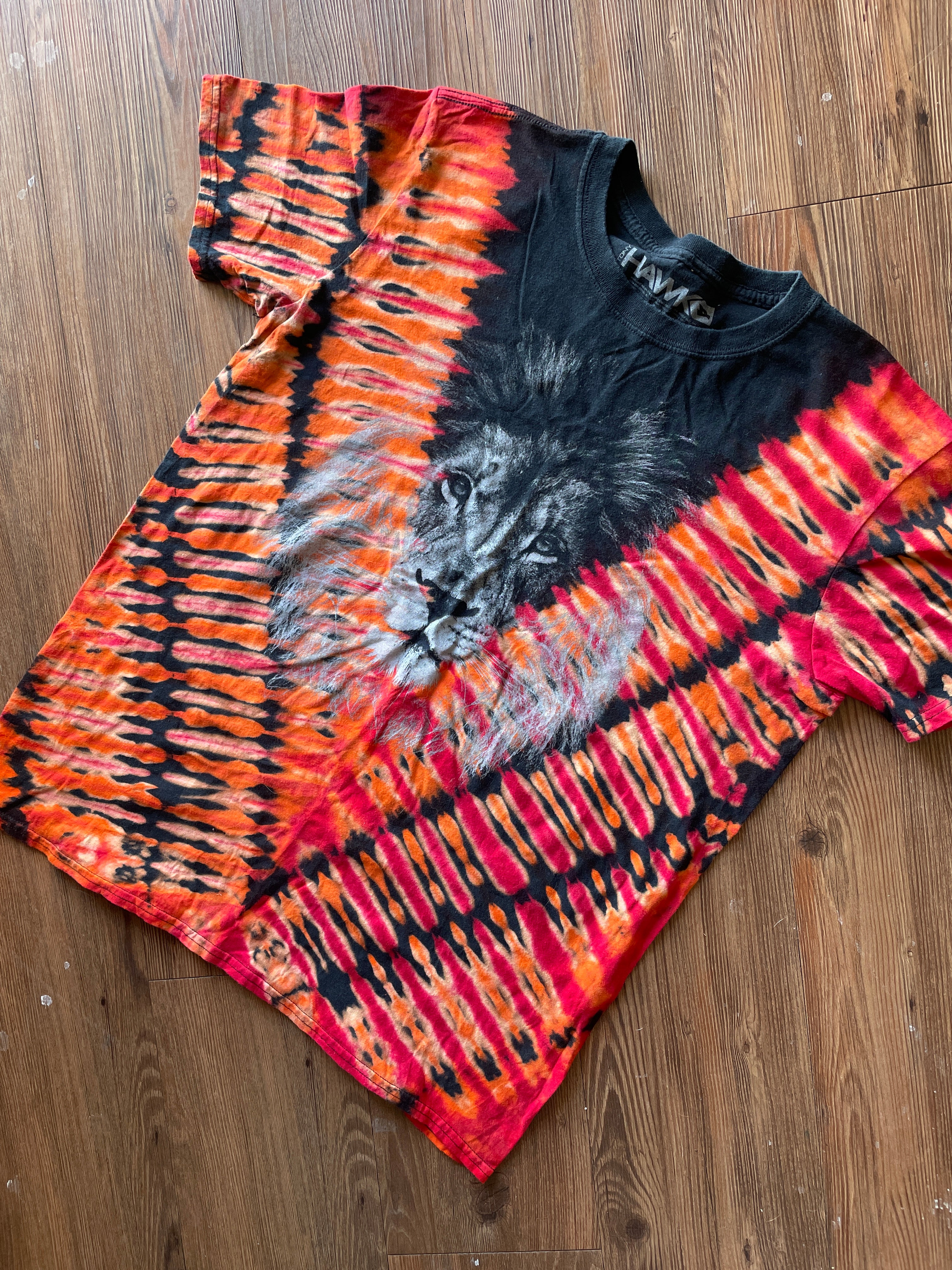 LARGE Men’s Red and White Lion Reverse Tie Dye T-Shirt | Orange and Red Bleach Dye Short Sleeve