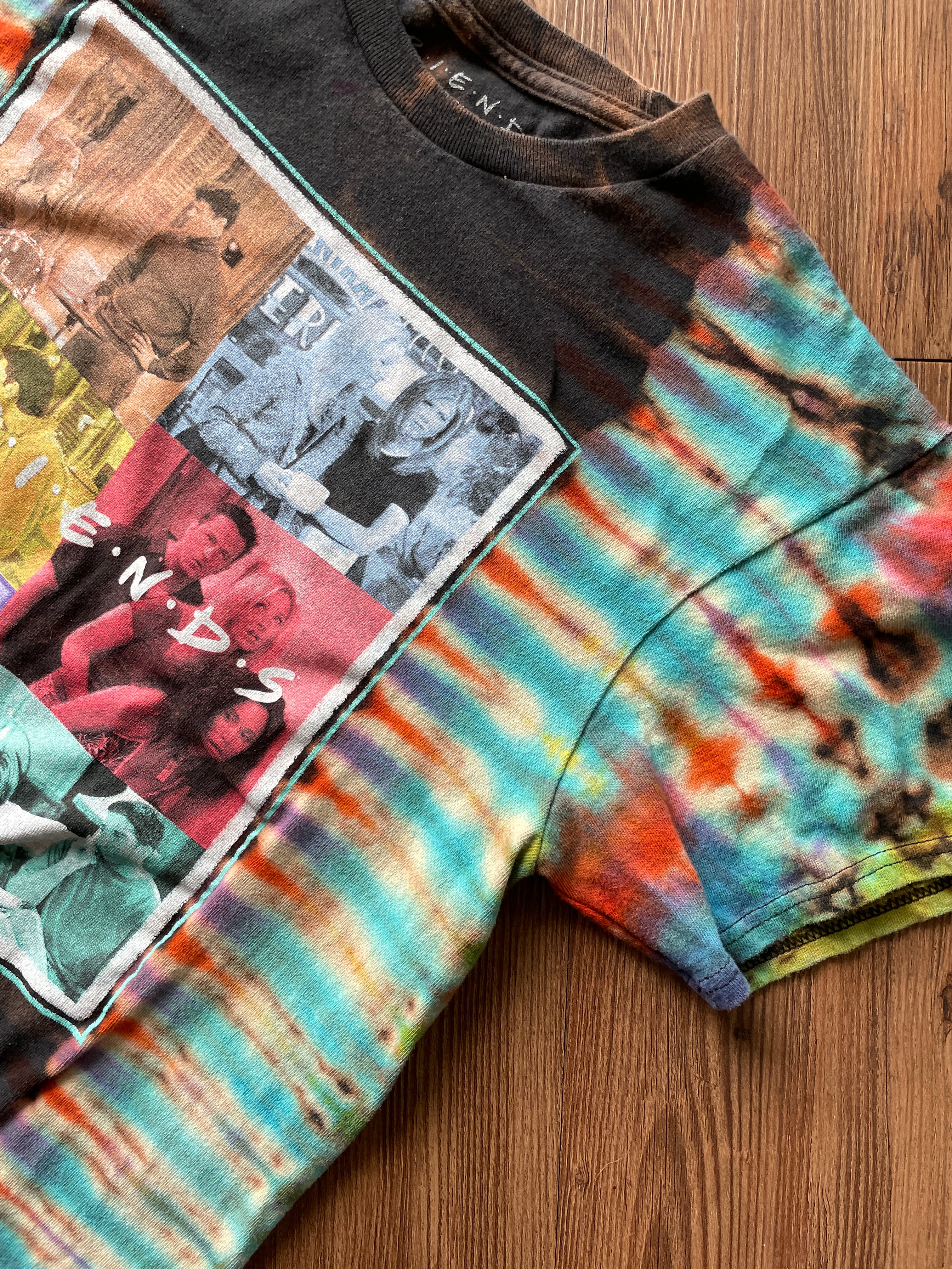 Medium Men’s Friends Handmade Tie Dye T-Shirt | Multicolor Pleated Reverse Tie Dye Short Sleeve