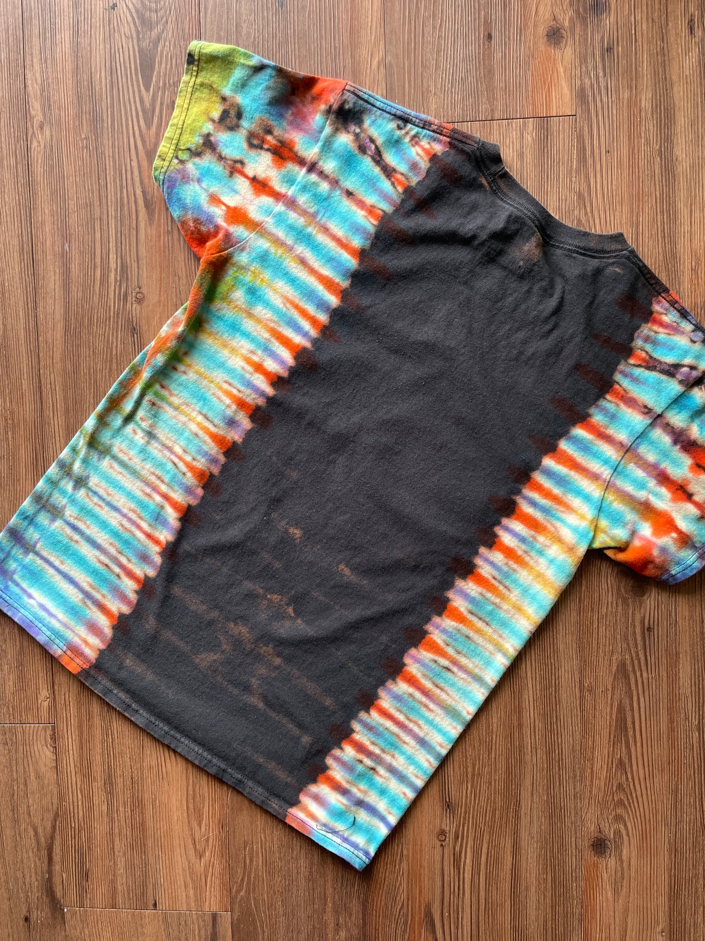 Medium Men’s Friends Handmade Tie Dye T-Shirt | Multicolor Pleated Reverse Tie Dye Short Sleeve