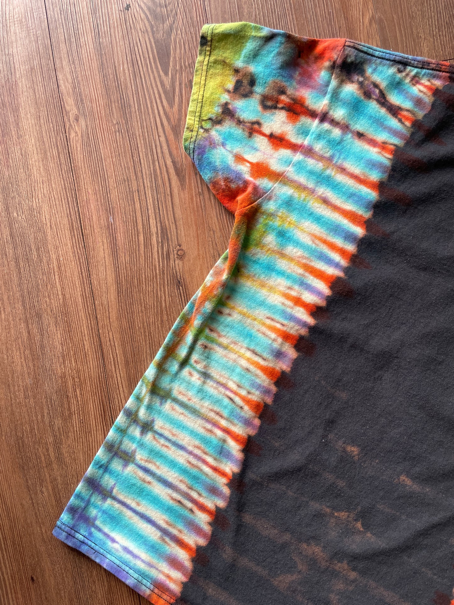 Medium Men’s Friends Handmade Tie Dye T-Shirt | Multicolor Pleated Reverse Tie Dye Short Sleeve
