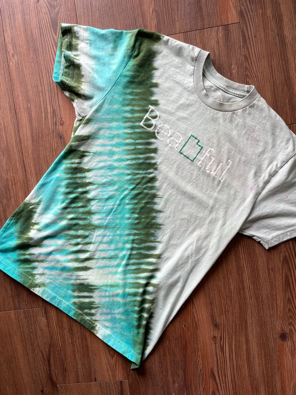 Small Men’s Be-Utah-Ful Handmade Tie Dye T-Shirt | Shades of Aqua Green Pleated Tie Dye Short Sleeve