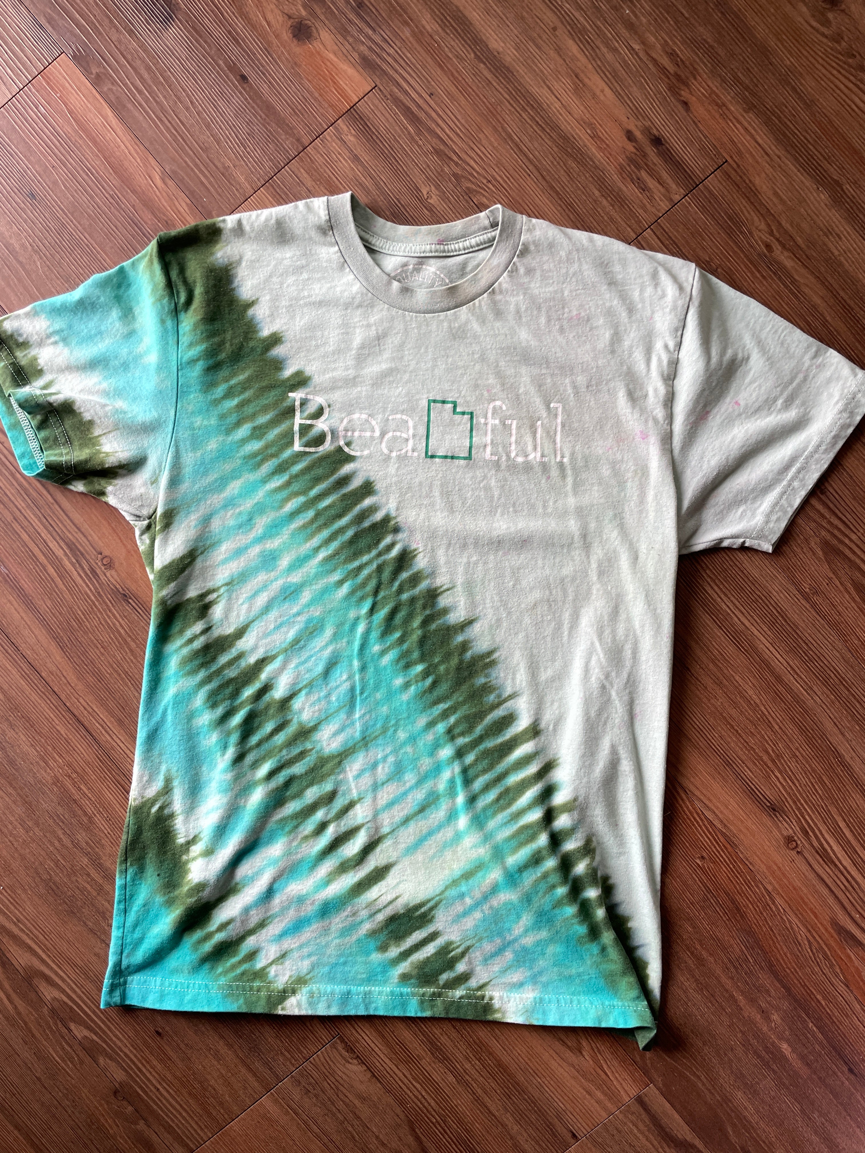 Small Men’s Be-Utah-Ful Handmade Tie Dye T-Shirt | Shades of Aqua Green Pleated Tie Dye Short Sleeve